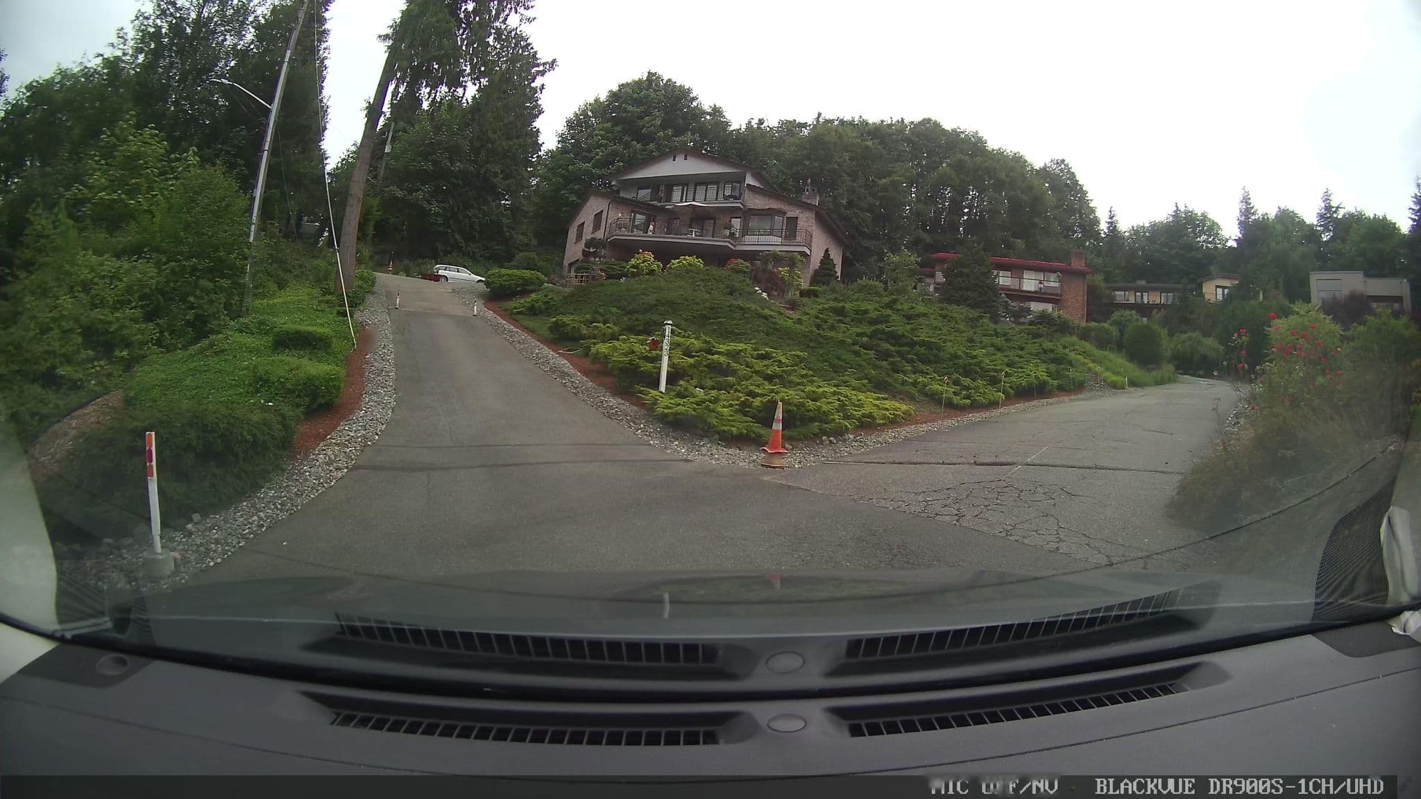 Street view near Days Inn, Lake Forest Park — © damnitgetmybeer (CC BY-SA · Mapillary)