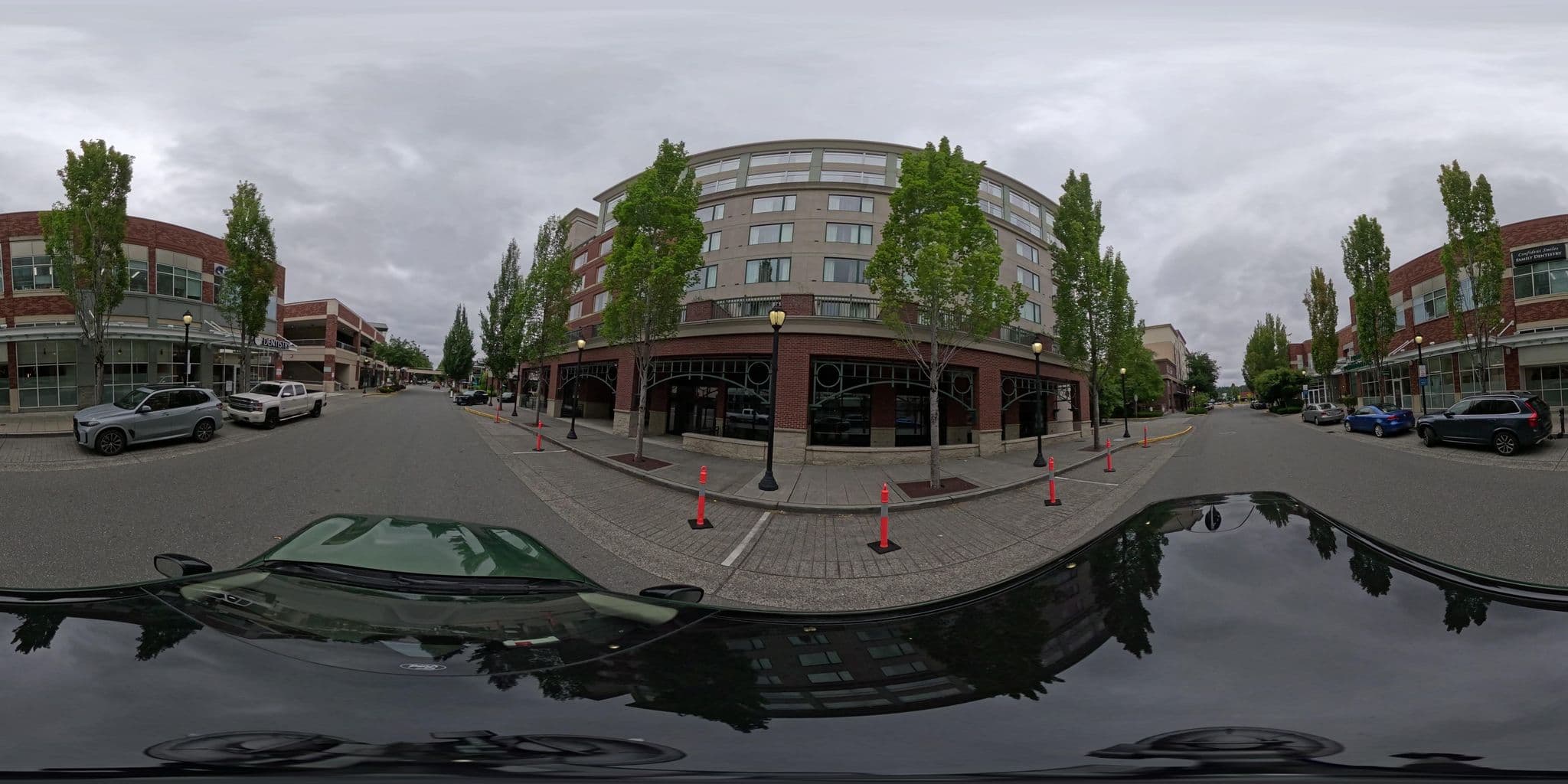 Street view near Marriott Room 747, Redmond — © watmildon (CC BY-SA · Mapillary)