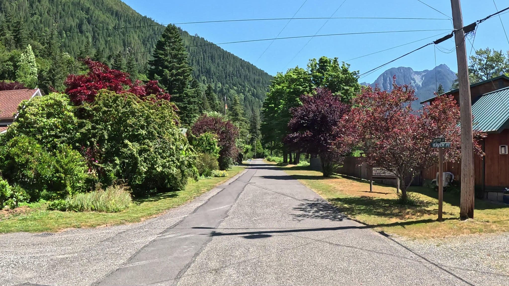 Street view near A Cabin on the Sky, Gold Bar — © robinmonks (CC BY-SA · Mapillary)