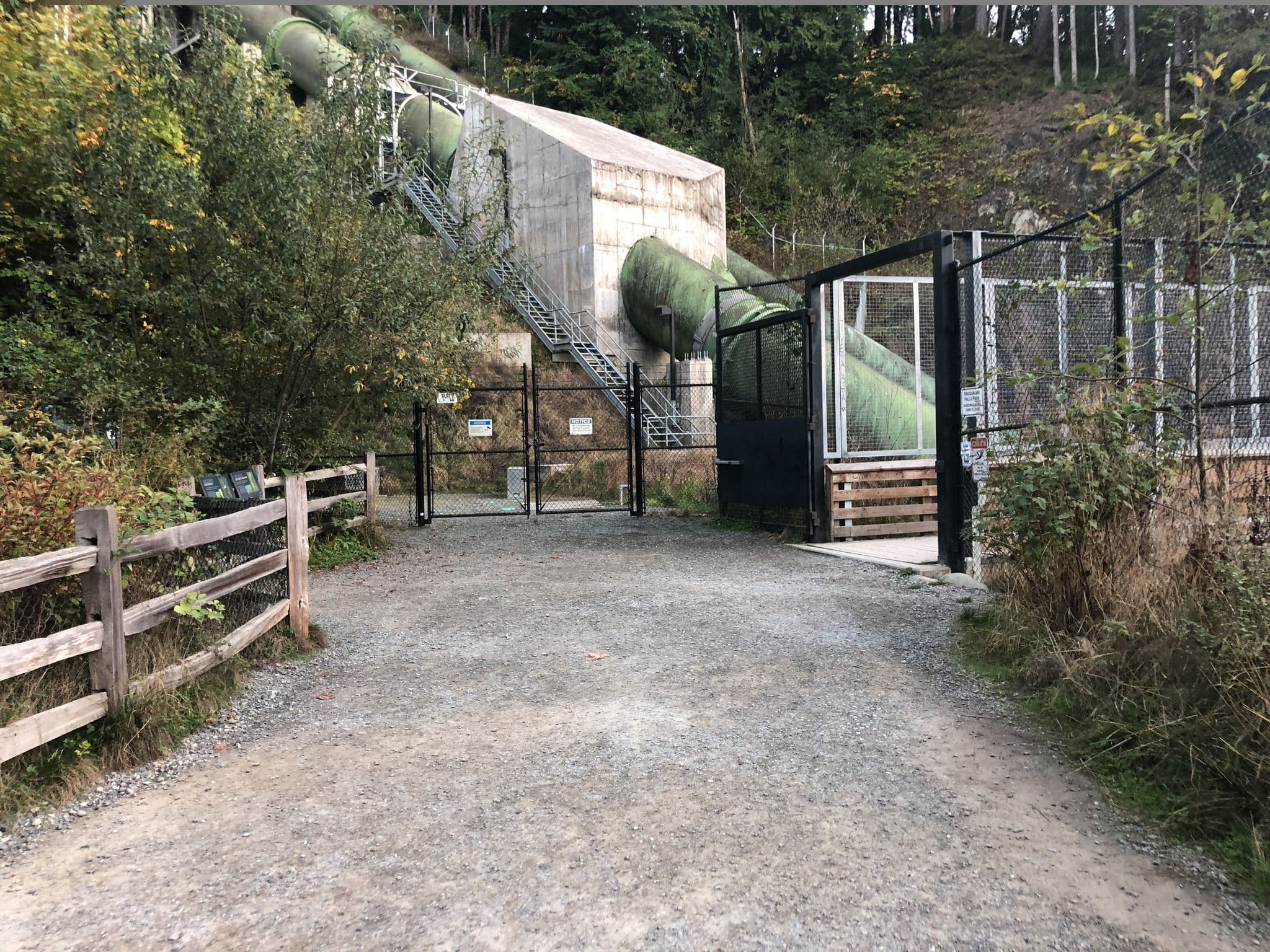 Street view near Club 268 At The Salish Lodge & Spa, Snoqualmie — © vayn (CC BY-SA · Mapillary)