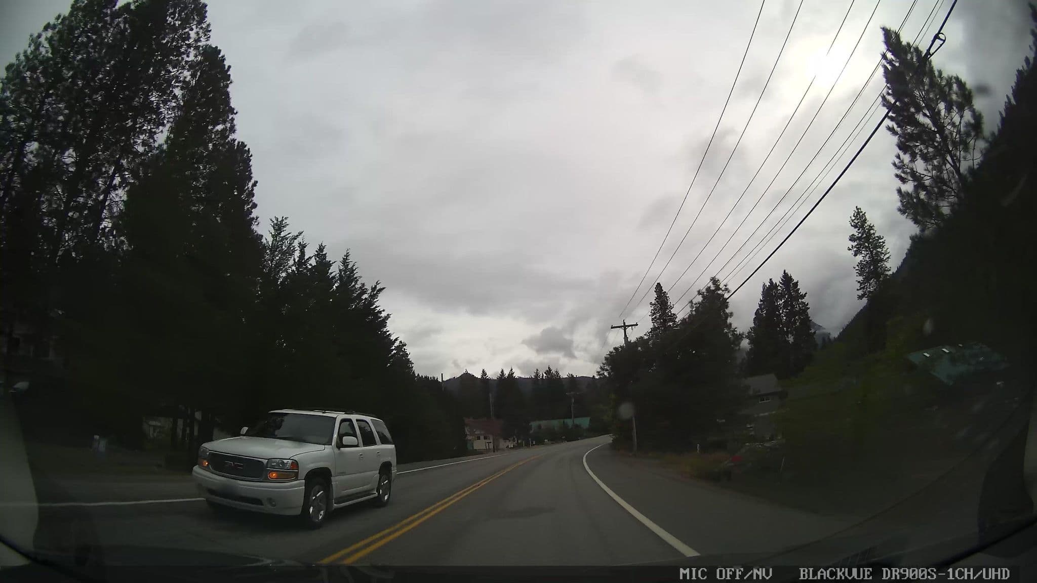 Street view near Alpine Too, Cashmere — © damnitgetmybeer (CC BY-SA · Mapillary)