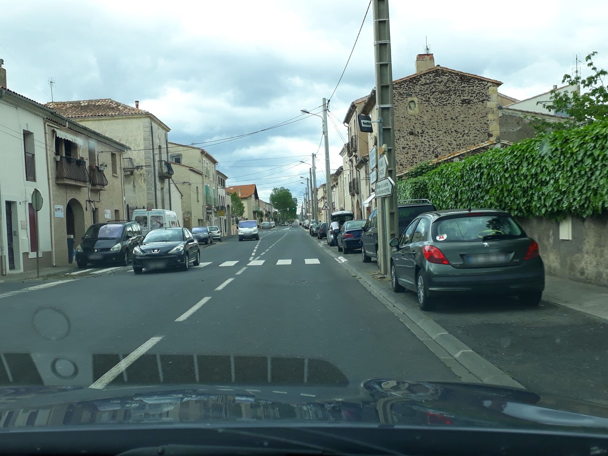 Street view near L'Oustal, Bessan — © df45 (CC BY-SA · Mapillary)