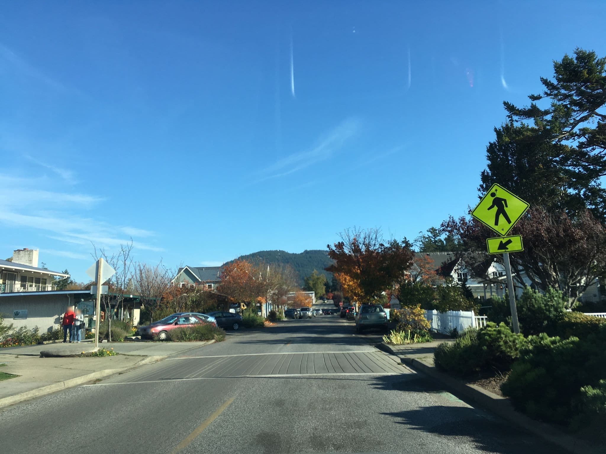 Street view near Outlook Inn on Orcas Island, Friday Harbor — © almccon (CC BY-SA · Mapillary)