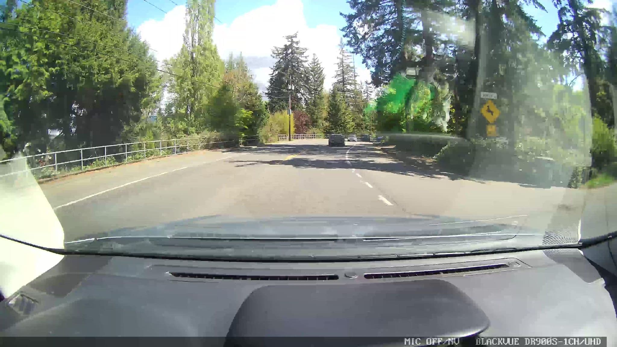 Street view near Running Bear Guest House, Bellingham — © damnitgetmybeer (CC BY-SA · Mapillary)