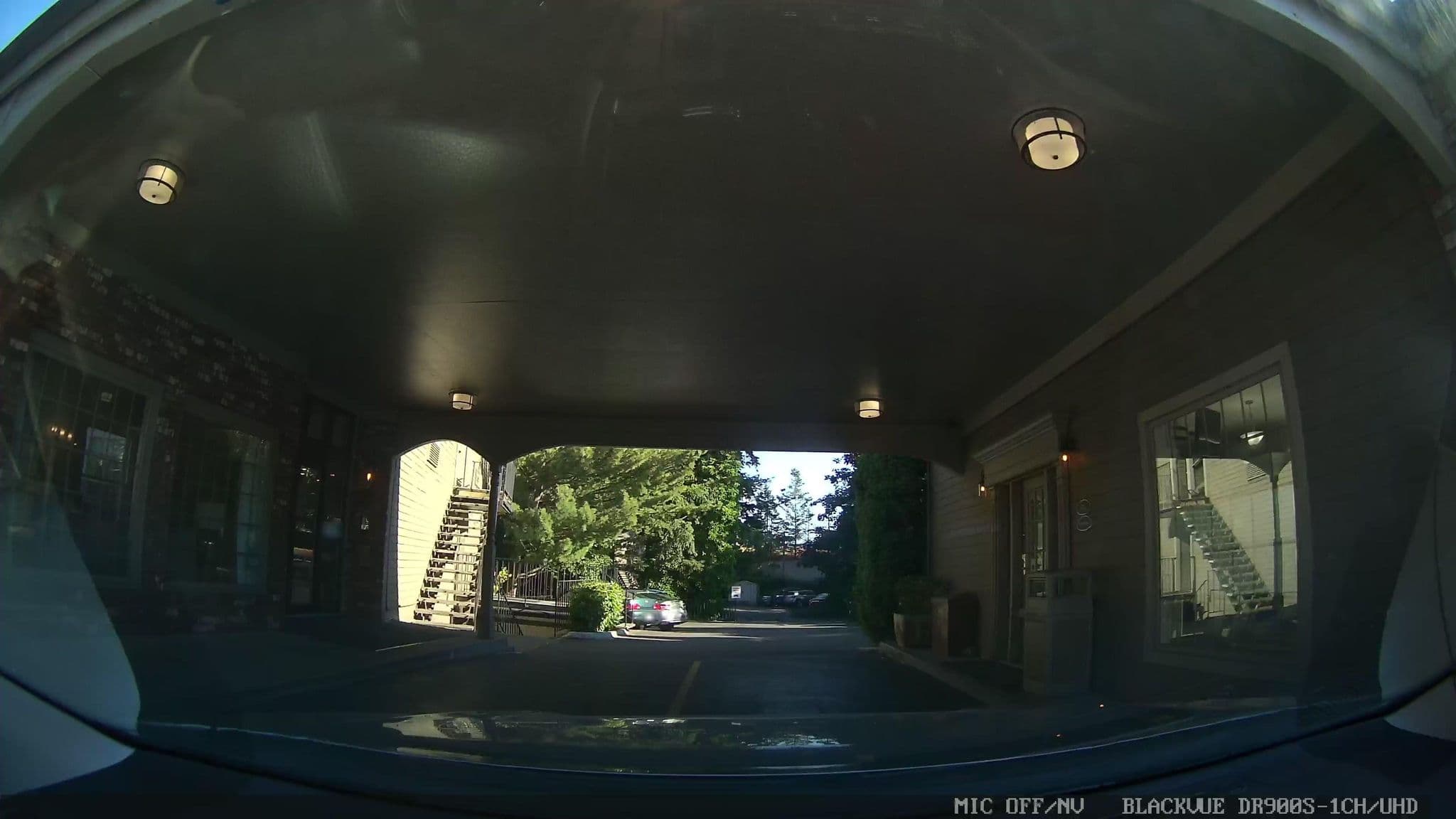 Street view near Best Western Plus Heritage Inn, Bellingham — © damnitgetmybeer (CC BY-SA · Mapillary)