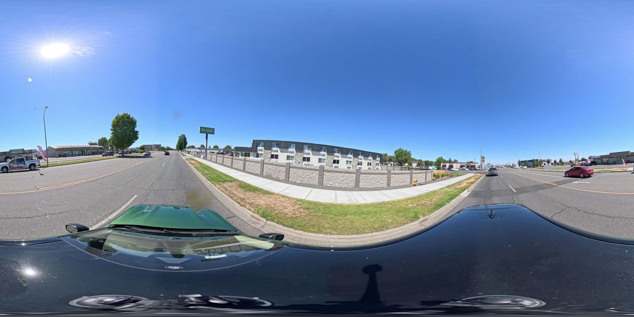 Street view near Vineyard Inn Pasco, Pasco — © watmildon (CC BY-SA · Mapillary)