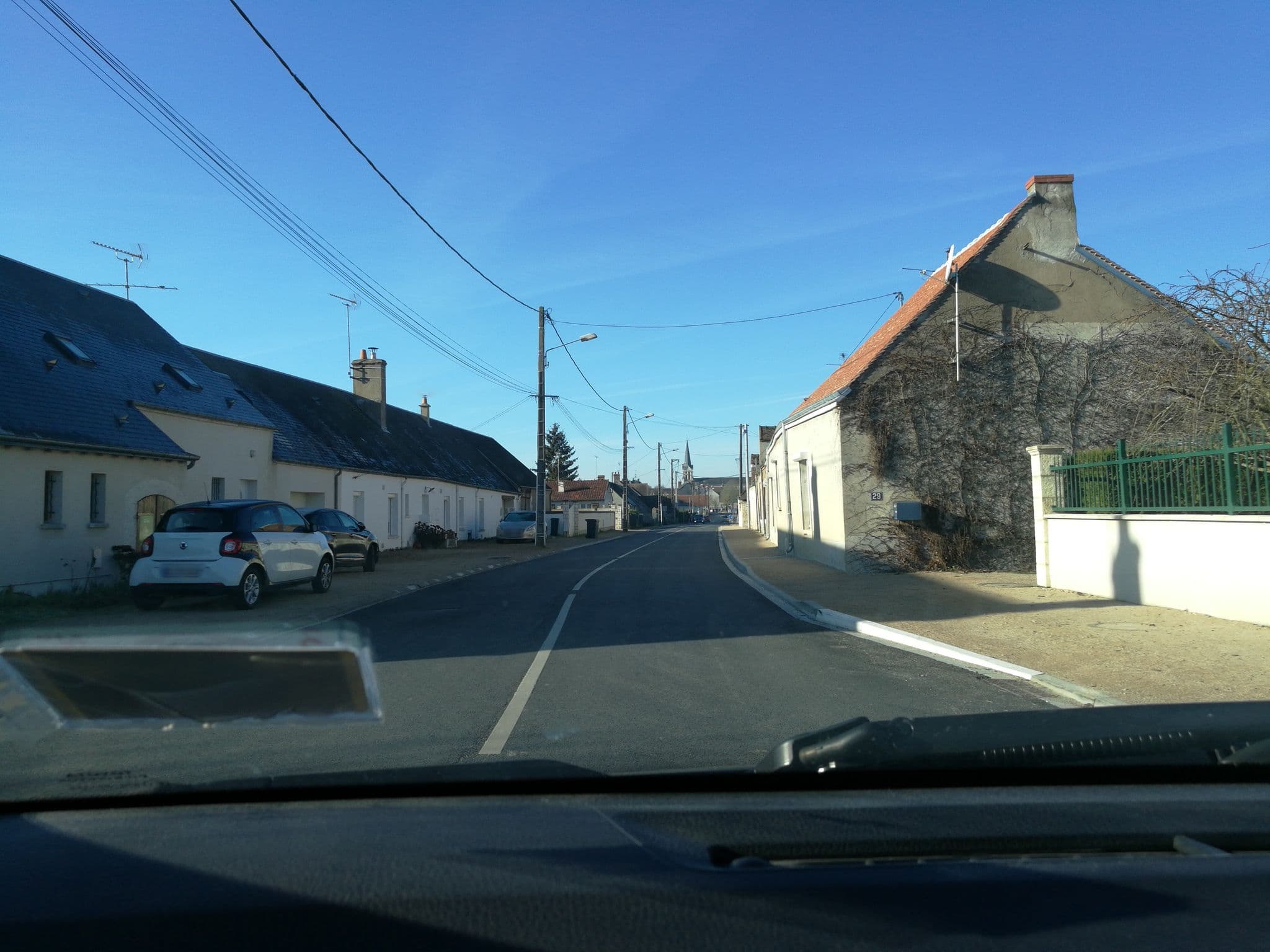 Street view near Maison ancienne, Chaingy — © u4y0u (CC BY-SA · Mapillary)