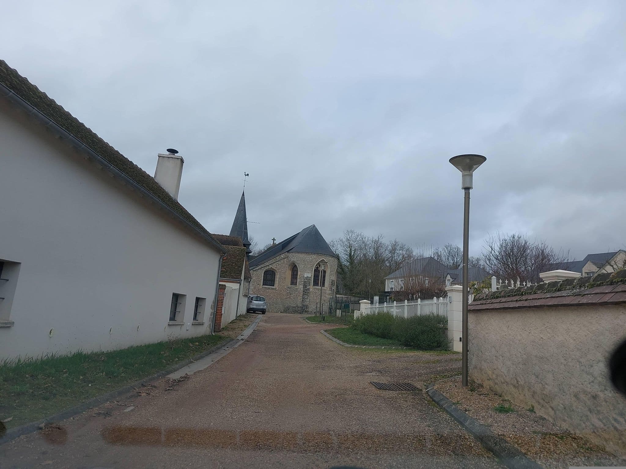 Street view near Agnès et Francis Triquet, Saint-Jean-de-Braye — © R45 (CC BY-SA · Mapillary)