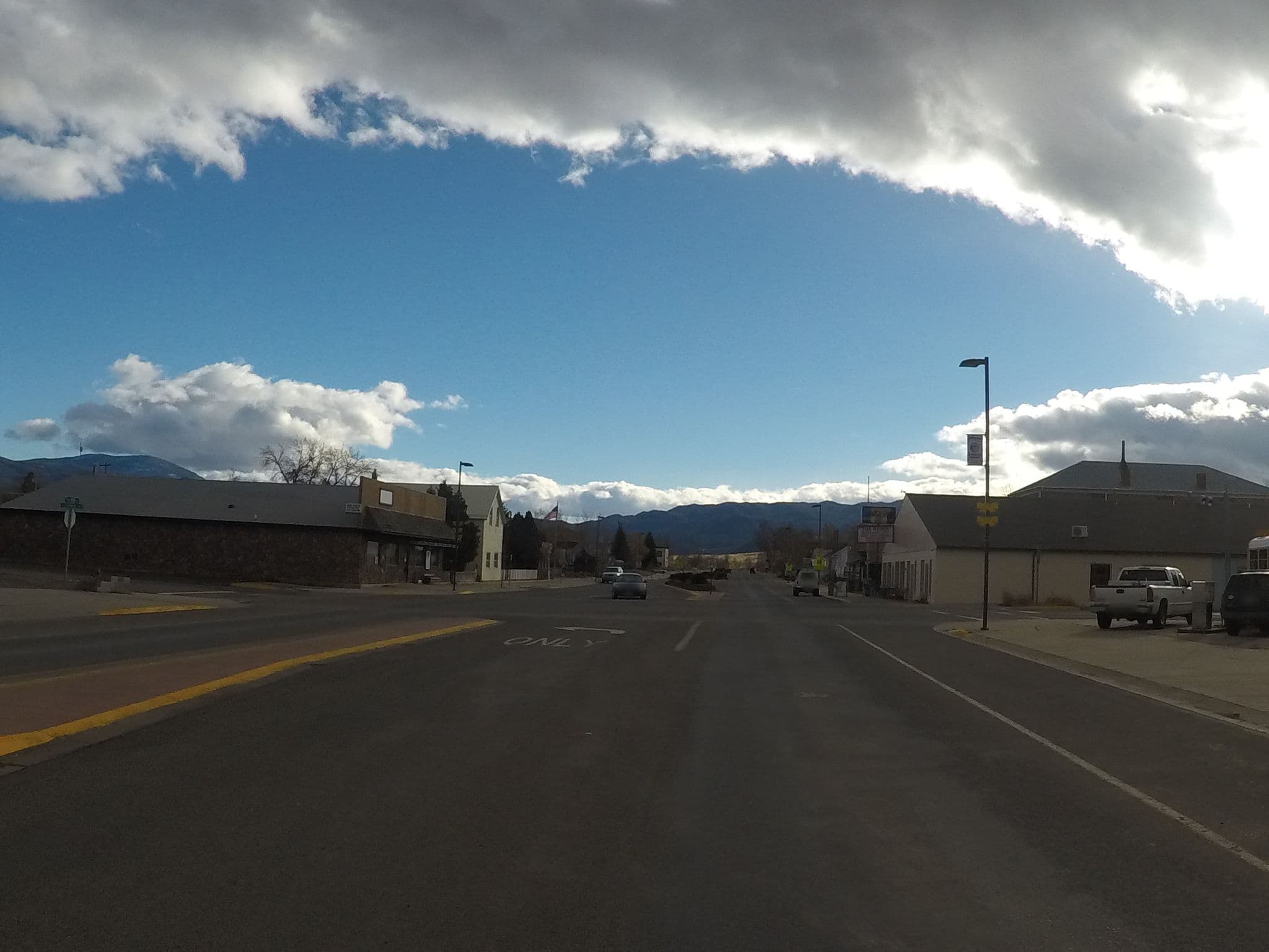 Street view near O-Z Motel, Clancy — © chrisbeddow (CC BY-SA · Mapillary)