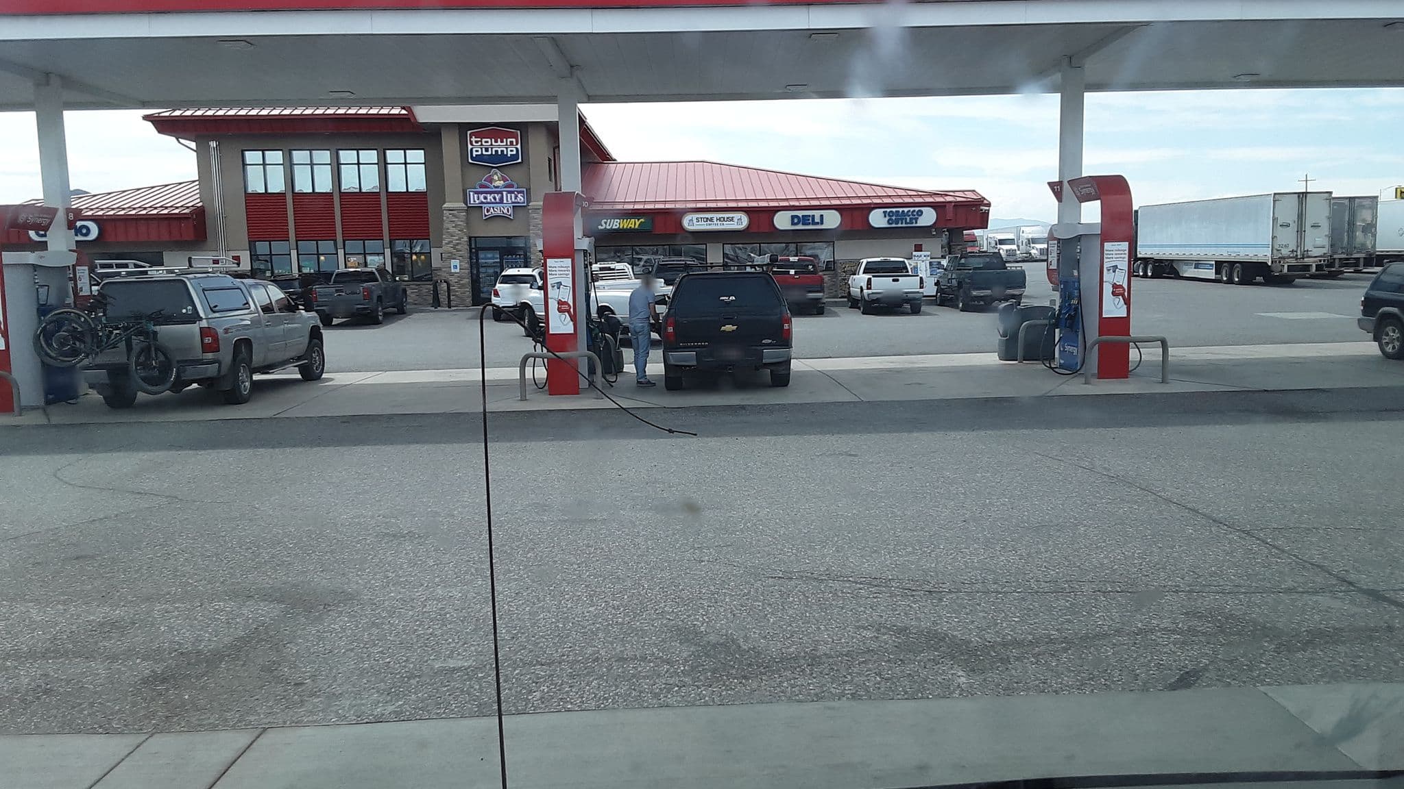 Street view near Motel 6 Mizzoula, Three Forks — © jbthemilker (CC BY-SA · Mapillary)