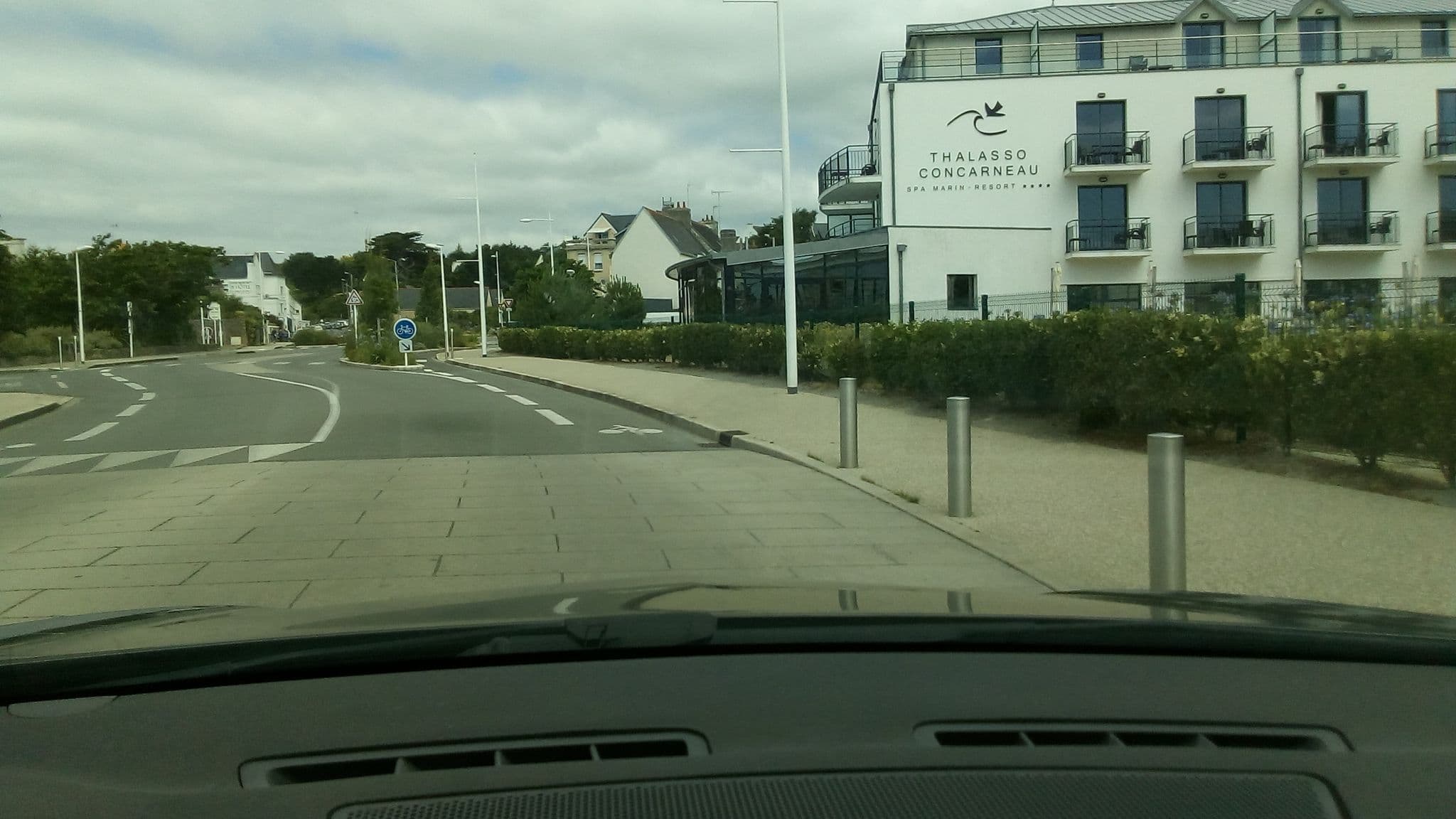 Street view near Thalasso Concarneau Spa Marin Resort, Concarneau — © cemcarfil (CC BY-SA · Mapillary)