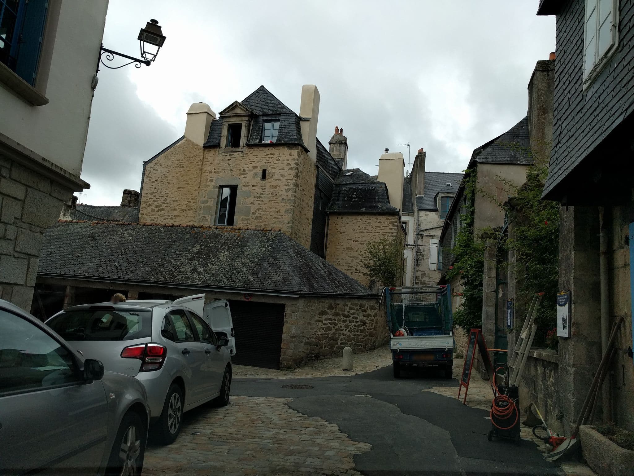 Street view near Appartement Hypercentre Quimper, Quimper — © mappy_sa (CC BY-SA · Mapillary)