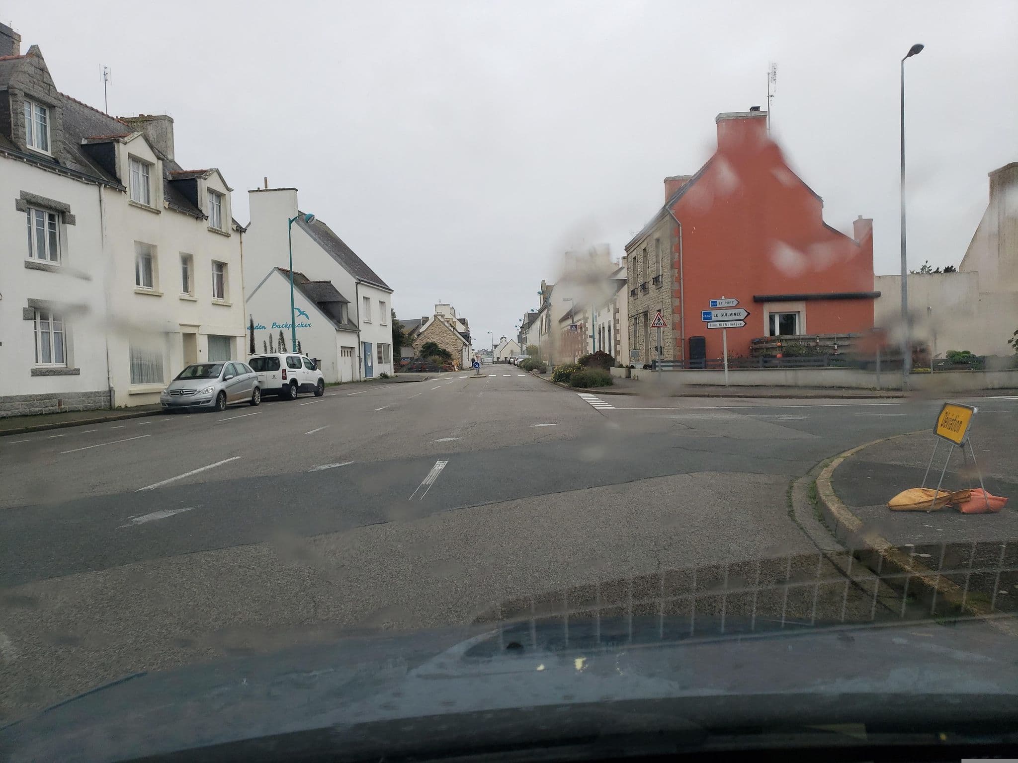 Street view near Bigouden Backpacker, Treffiagat — © tedscougv (CC BY-SA · Mapillary)