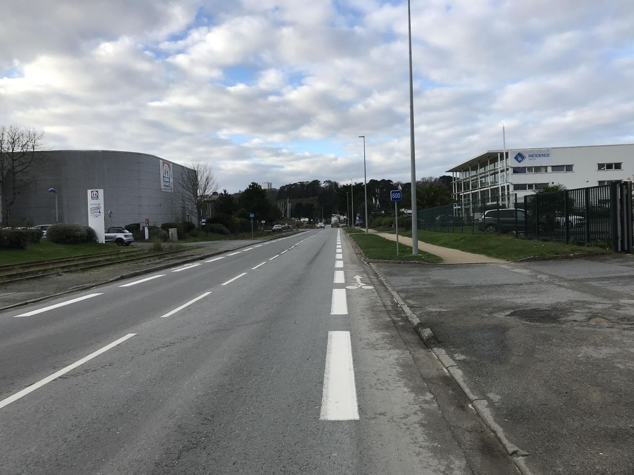 Street view near Api2M, Brest — © josmougn (CC BY-SA · Mapillary)