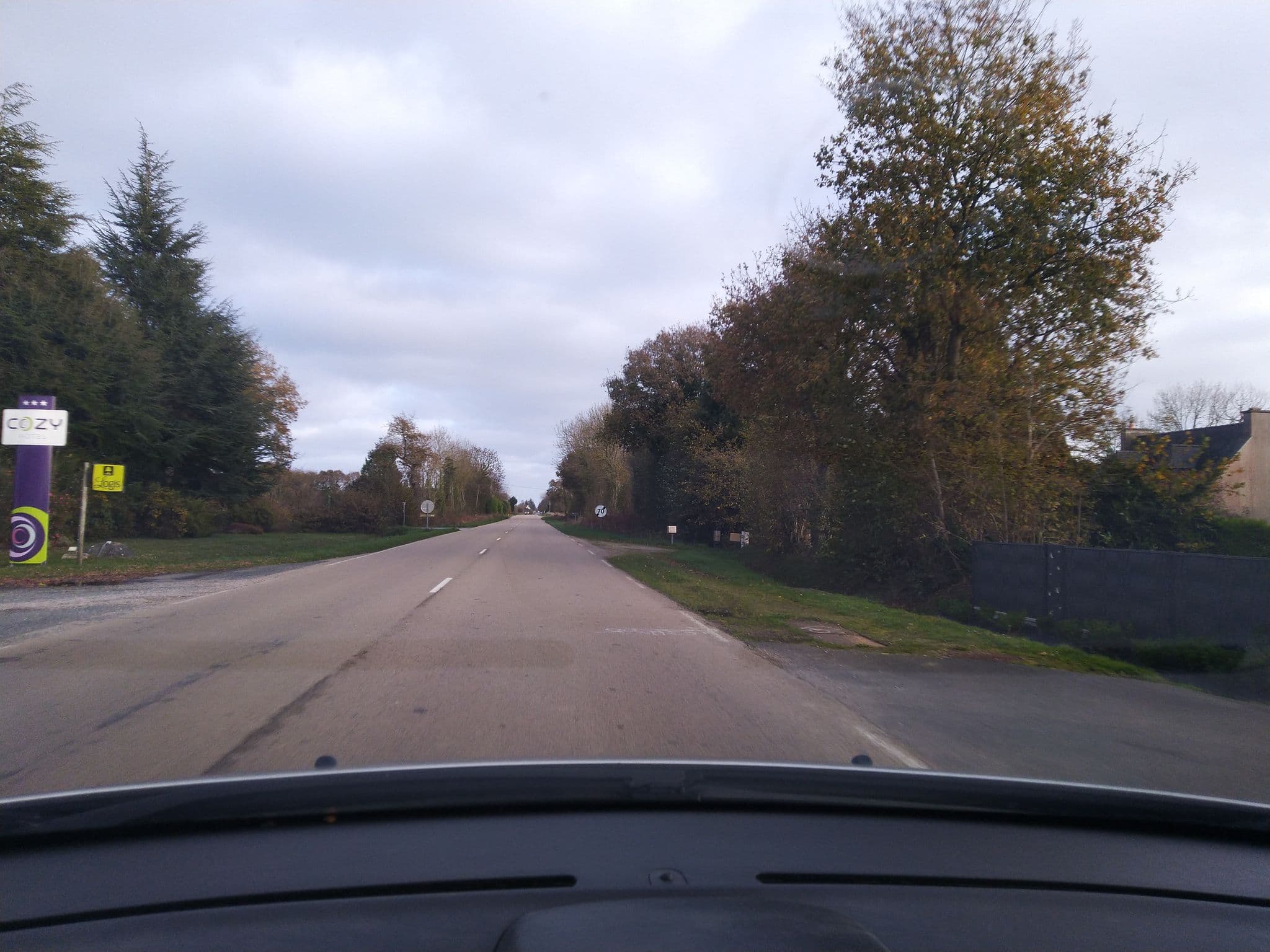 Street view near COZY HOTEL, Morlaix — © plumf (CC BY-SA · Mapillary)