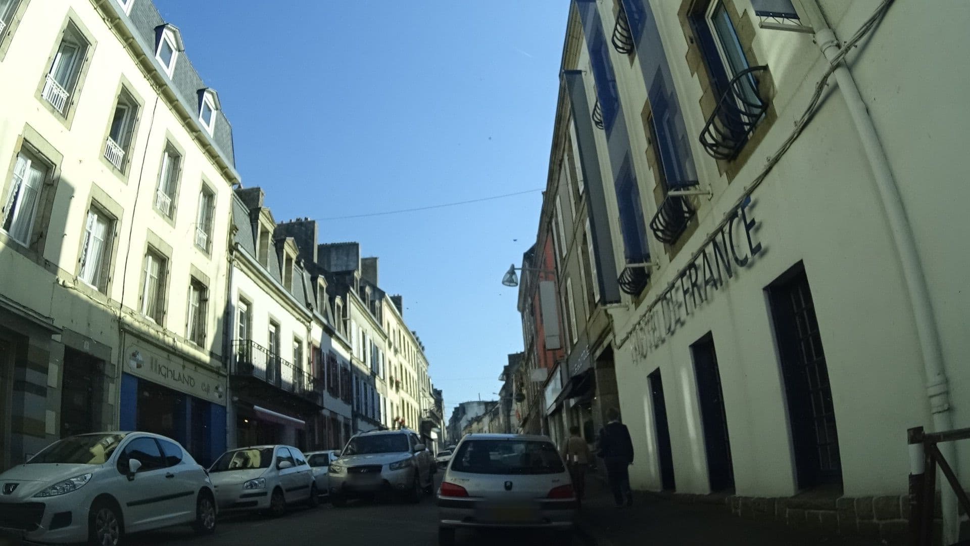 Street view near LOGIS Hôtel de France Rest. l'Insolite, Douarnenez — © ljbouere (CC BY-SA · Mapillary)