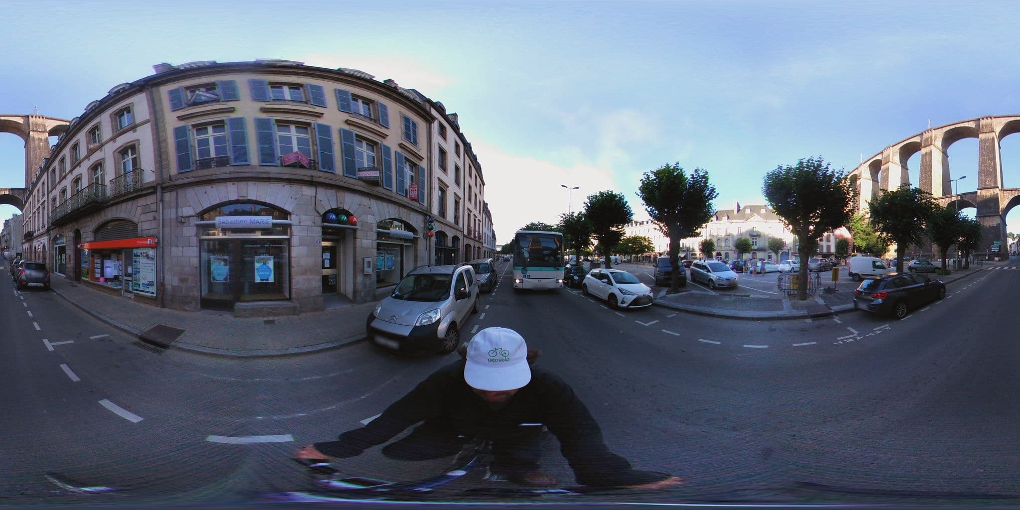 Street view near Selectour - Z Tours Voyages, Morlaix — © geovelo (CC BY-SA · Mapillary)