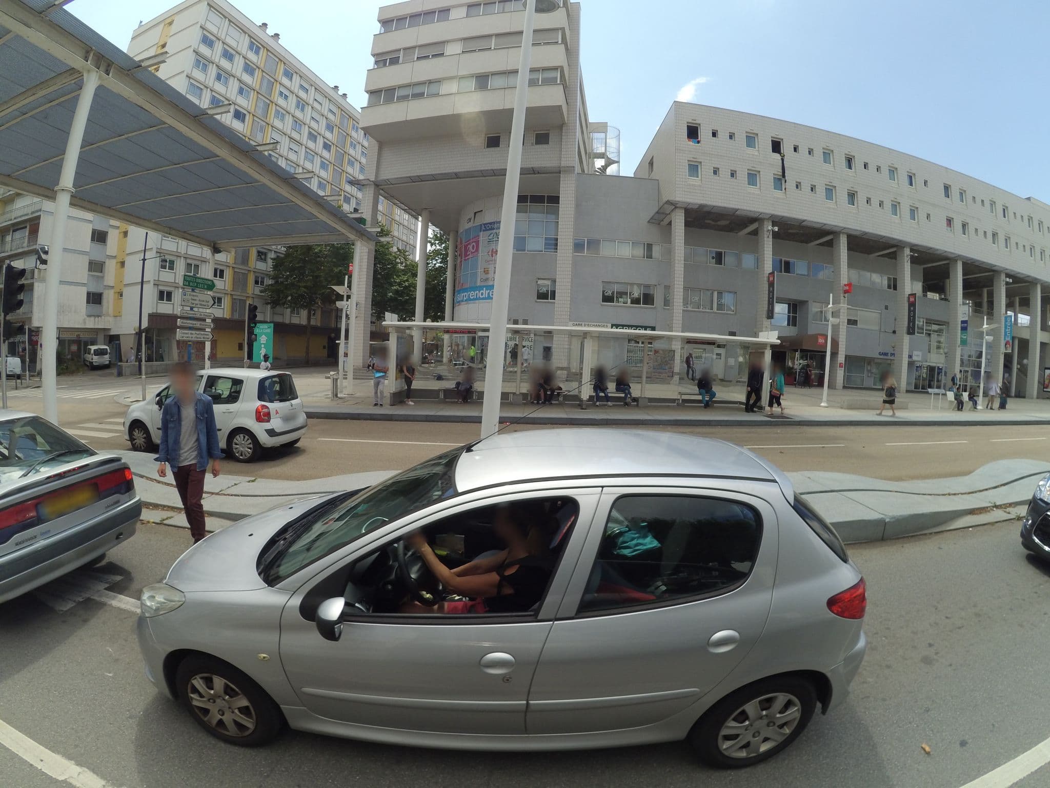 Street view near ibis Lorient Centre Gare, Lorient — © stephanep (CC BY-SA · Mapillary)