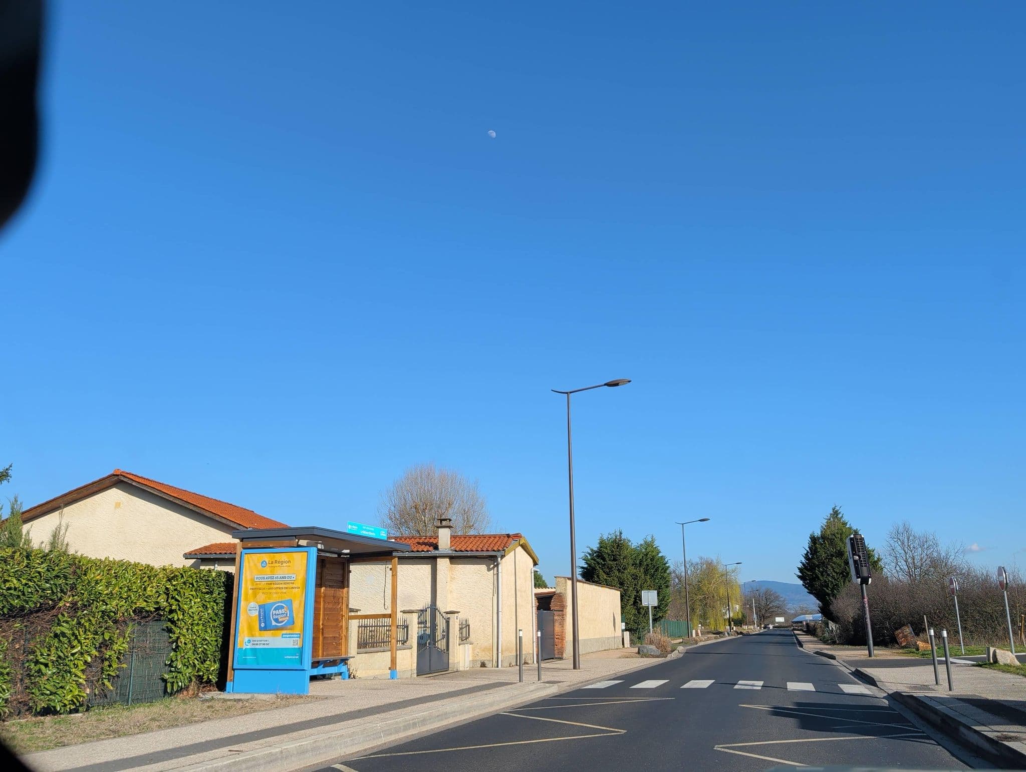 Street view near Le Zénith, Orléat — © fpm (CC BY-SA · Mapillary)