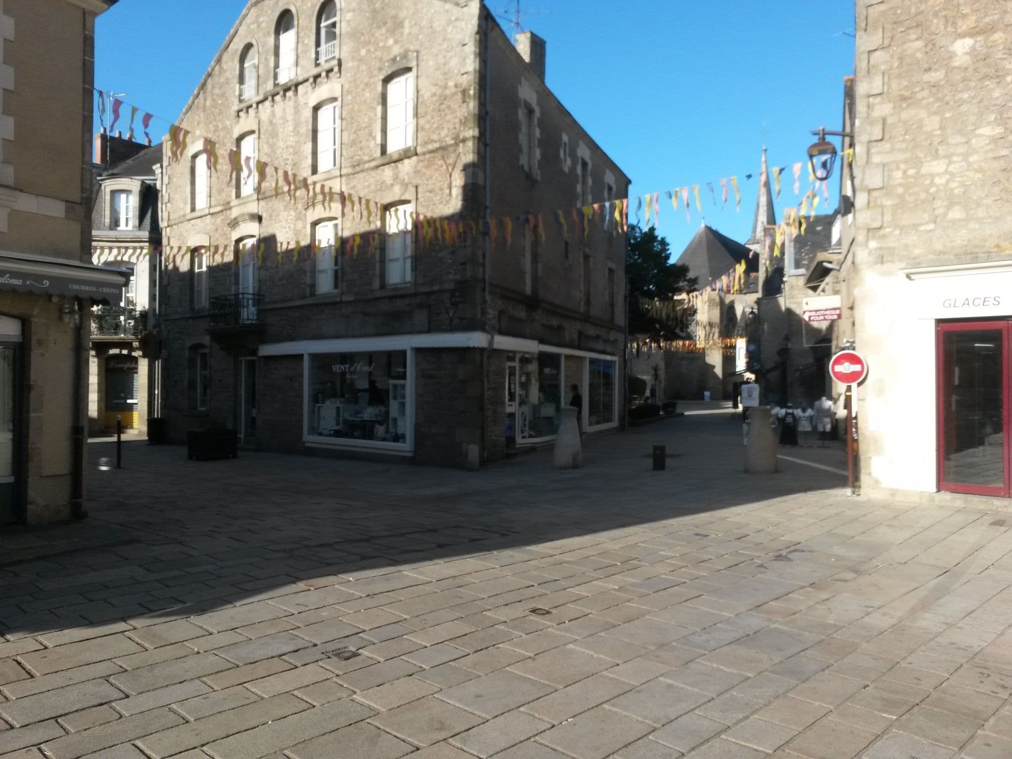 Street view near MVM Eurocéan, Guérande — © rausk (CC BY-SA · Mapillary)