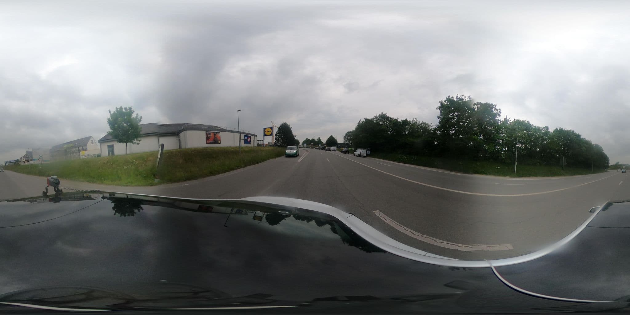 Street view near B&B Hotels, Auray — © sogefi (CC BY-SA · Mapillary)