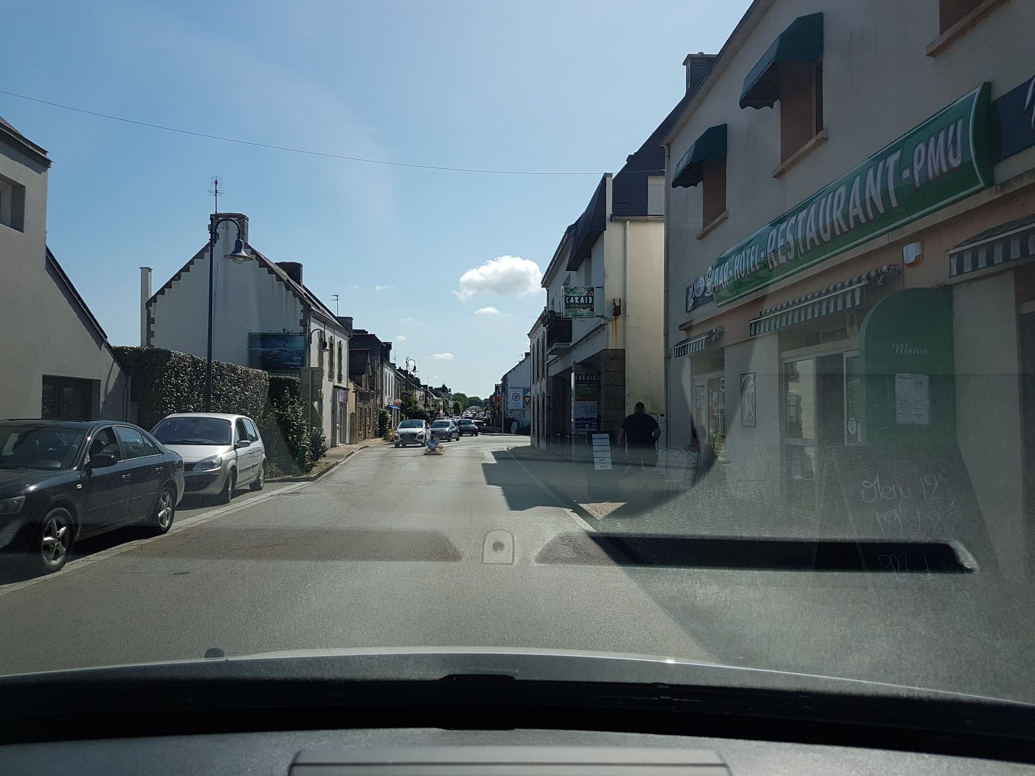 Street view near Restauroute, Belz — © grrosminet (CC BY-SA · Mapillary)