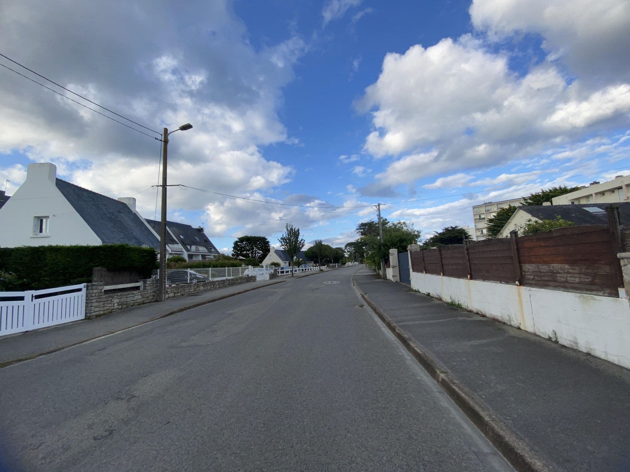 Street view near Flower Camping Le Bois d'Amour, Quiberon — © deleted_user (CC BY-SA · Mapillary)