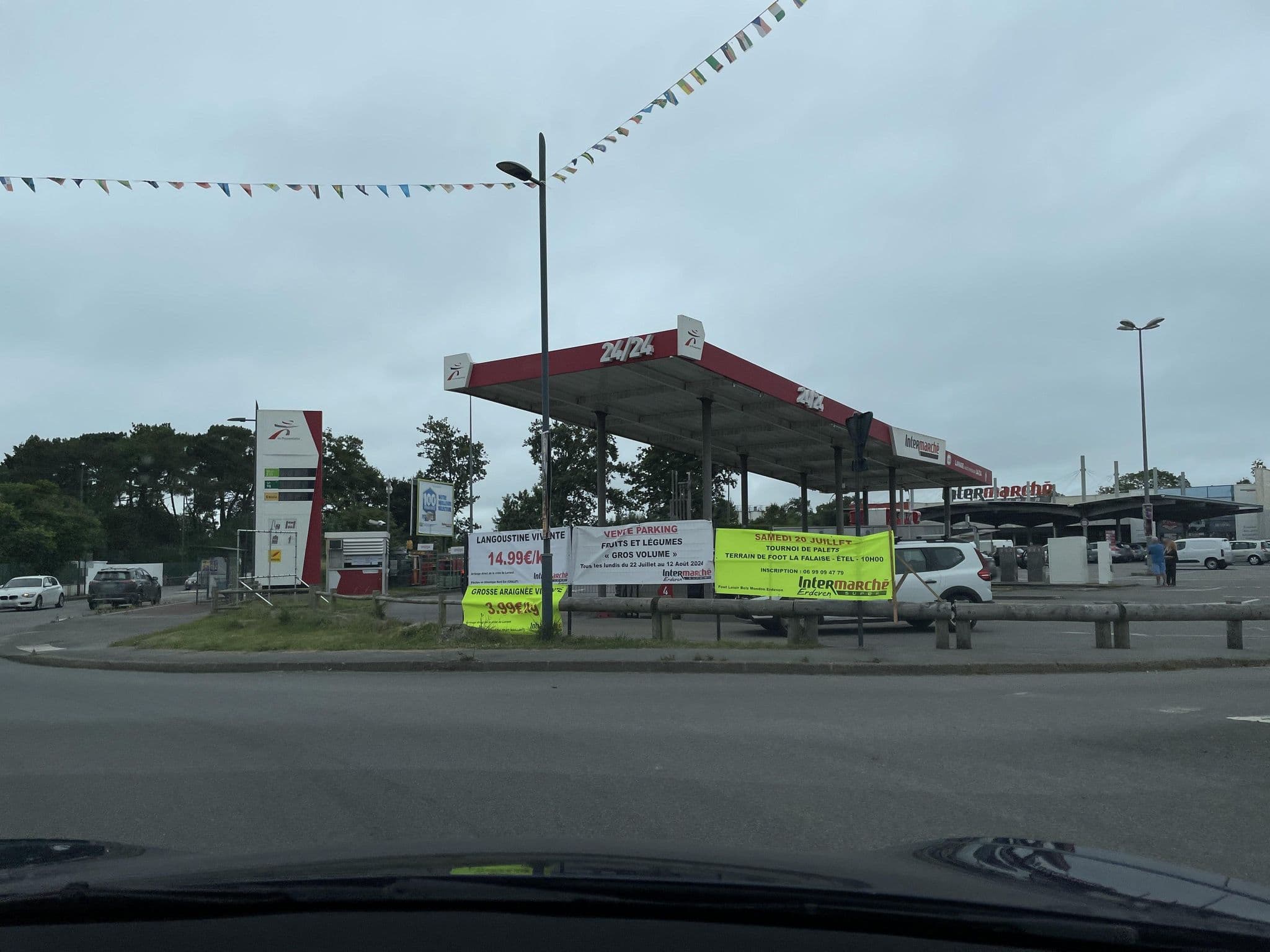 Street view near Naéco Erdeven, Erdeven — © kino (CC BY-SA · Mapillary)