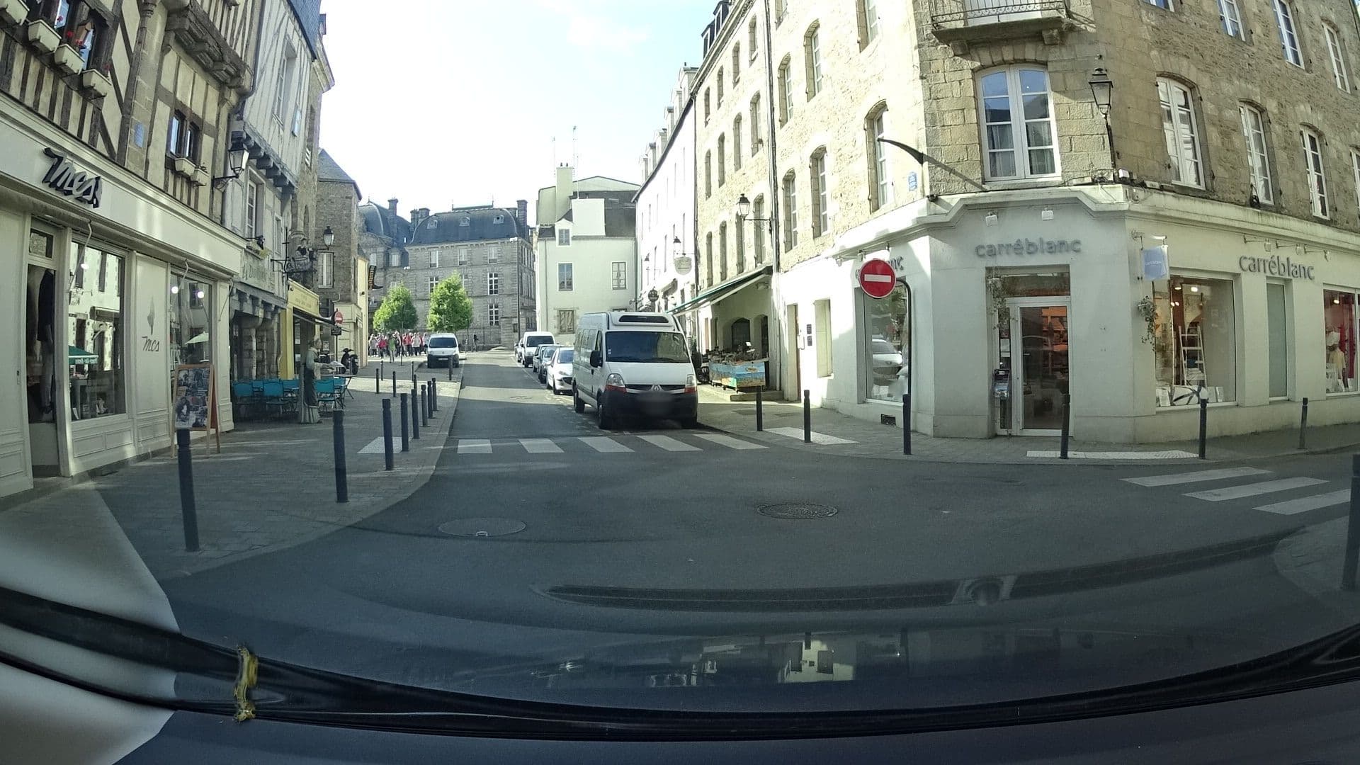 Street view near Studios vacances Vannes StPatern Maison StGeoffroy, Vannes — © ljbouere (CC BY-SA · Mapillary)