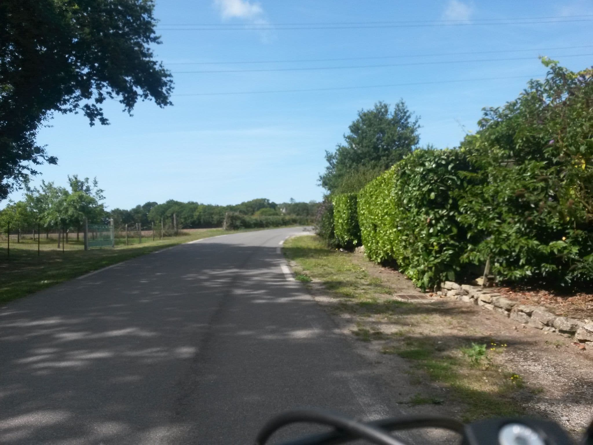Street view near Domaine des Colombes, Guérande — © rausk (CC BY-SA · Mapillary)