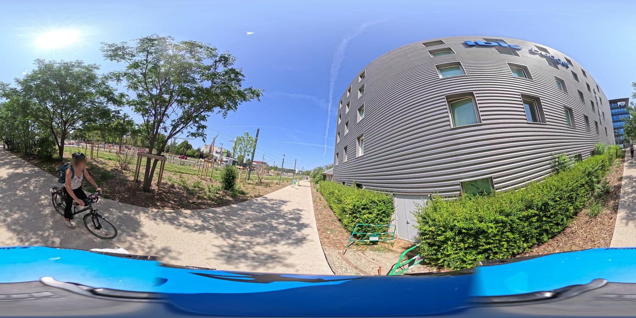 Street view near Ibis Budget Lyon Gerland, Lyon 07 — © Yann__Lyteco (CC BY-SA · Mapillary)