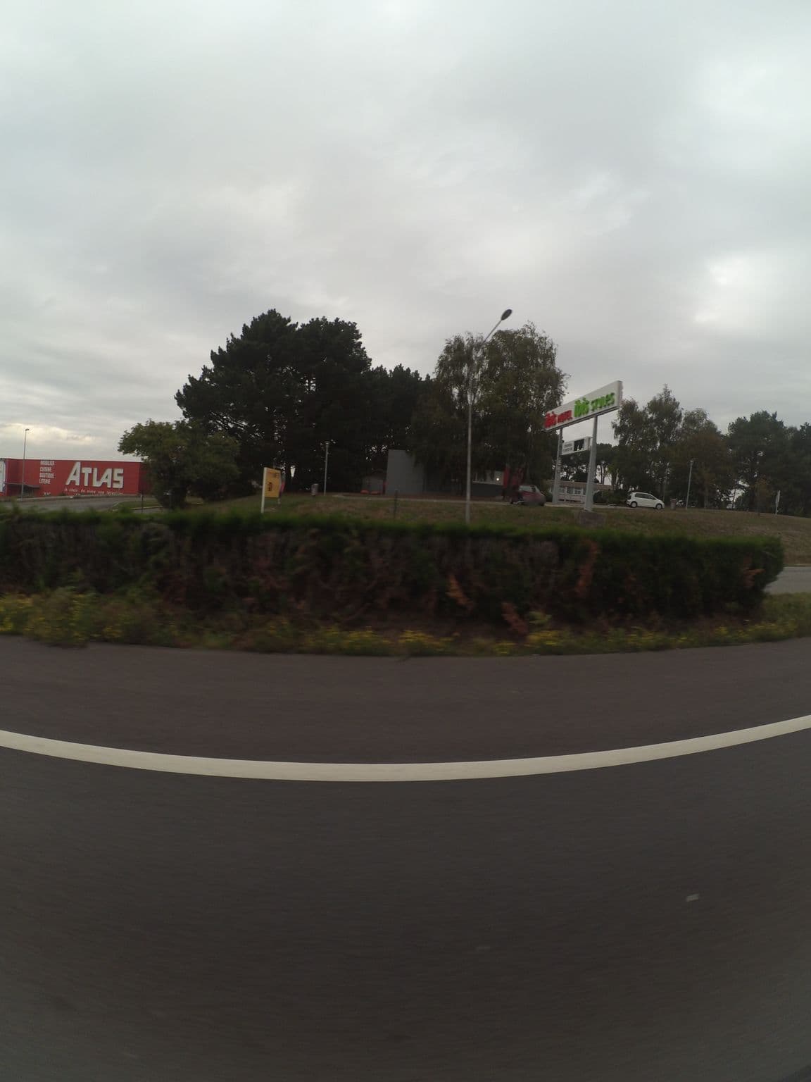 Street view near Novotel Lorient, Caudan — © stephanep (CC BY-SA · Mapillary)