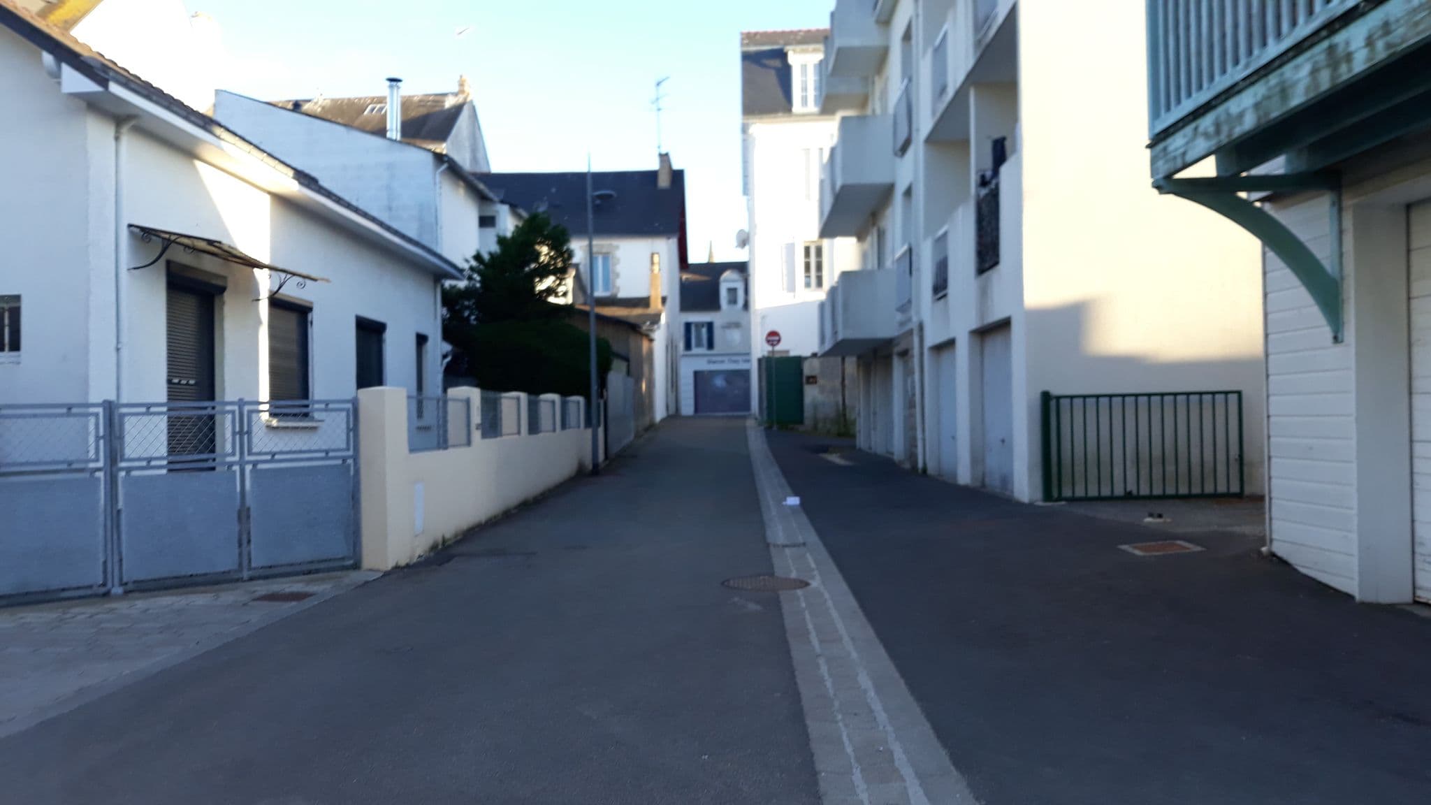 Street view near Charmant Studio dans le centre du Pouliguen, Le Pouliguen — © kobold (CC BY-SA · Mapillary)