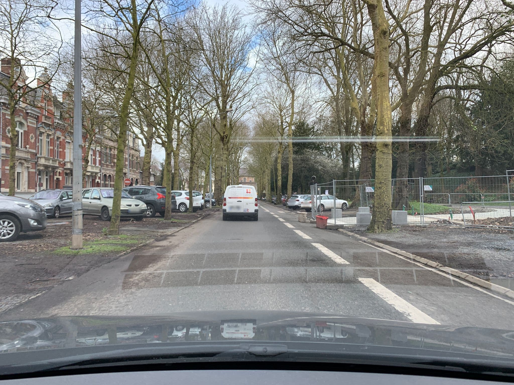 Street view near Aire de Camping-car Place du Barlet - Douai, Douai — © widowild (CC BY-SA · Mapillary)