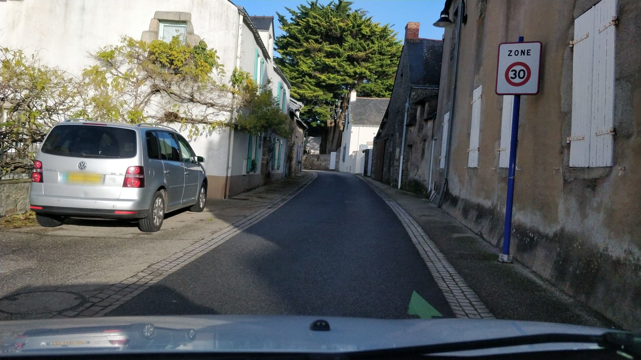 Street view near C.C.A.S, Mesquer — © mgageo (CC BY-SA · Mapillary)