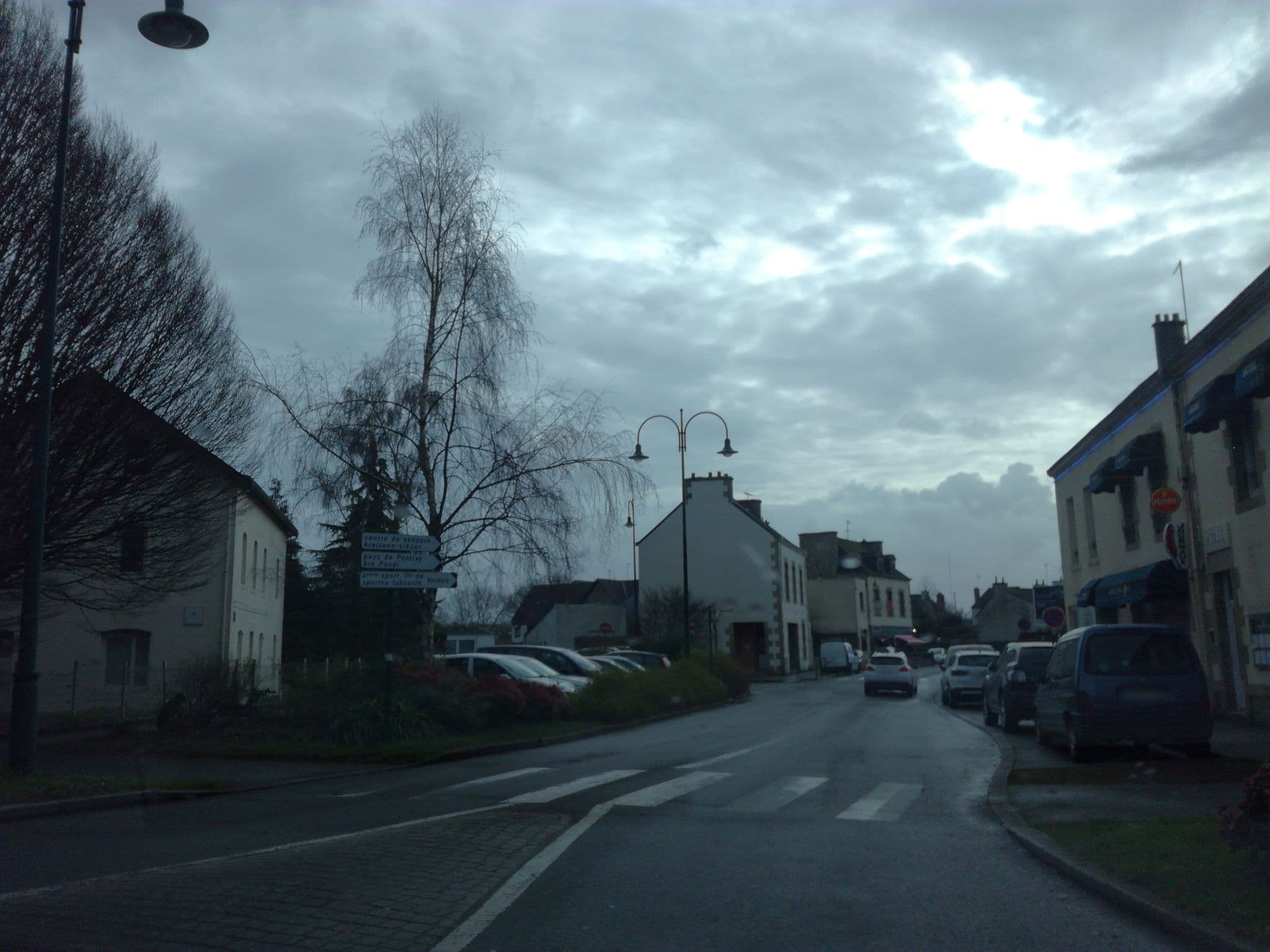 Street view near Penven, Pontivy — © kriom (CC BY-SA · Mapillary)