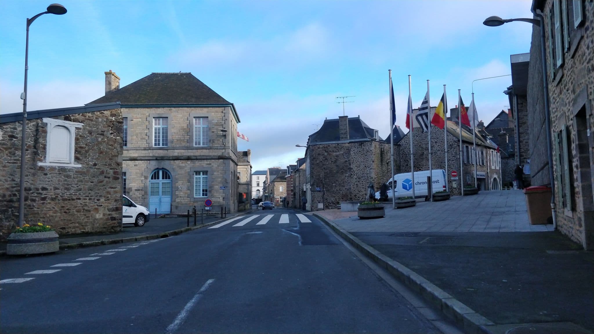 Street view near Les Cottages, Lamballe — © mgageo (CC BY-SA · Mapillary)