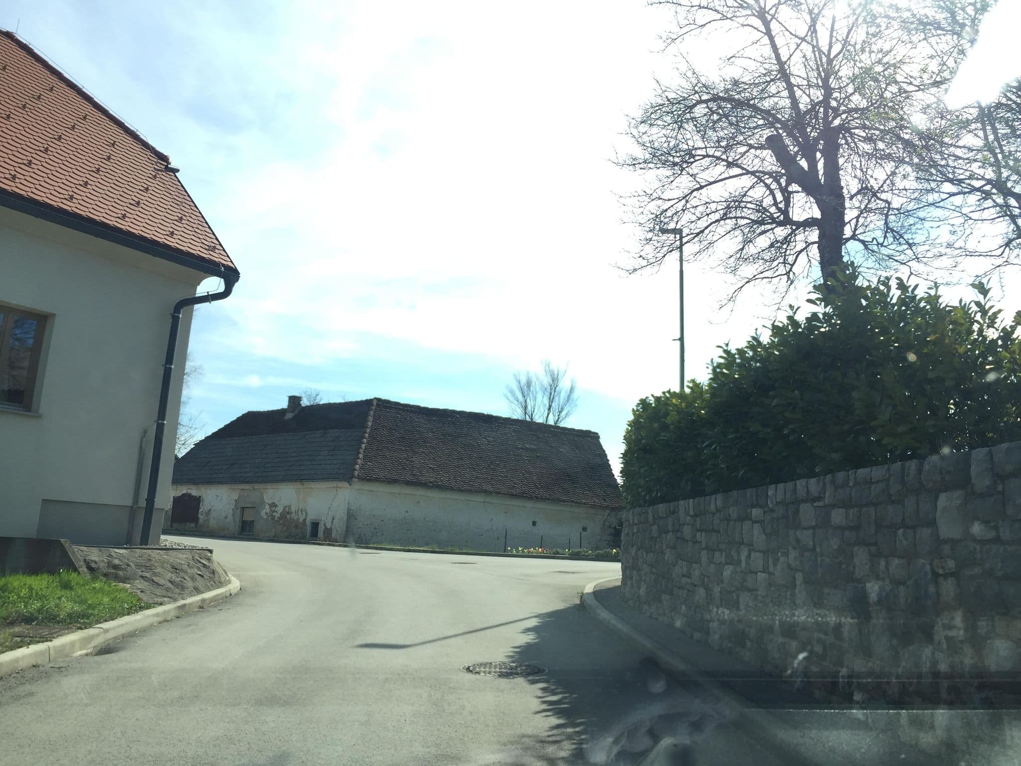 Street view near Smrekarjeva domačija, Postojna — © igorzo (CC BY-SA · Mapillary)