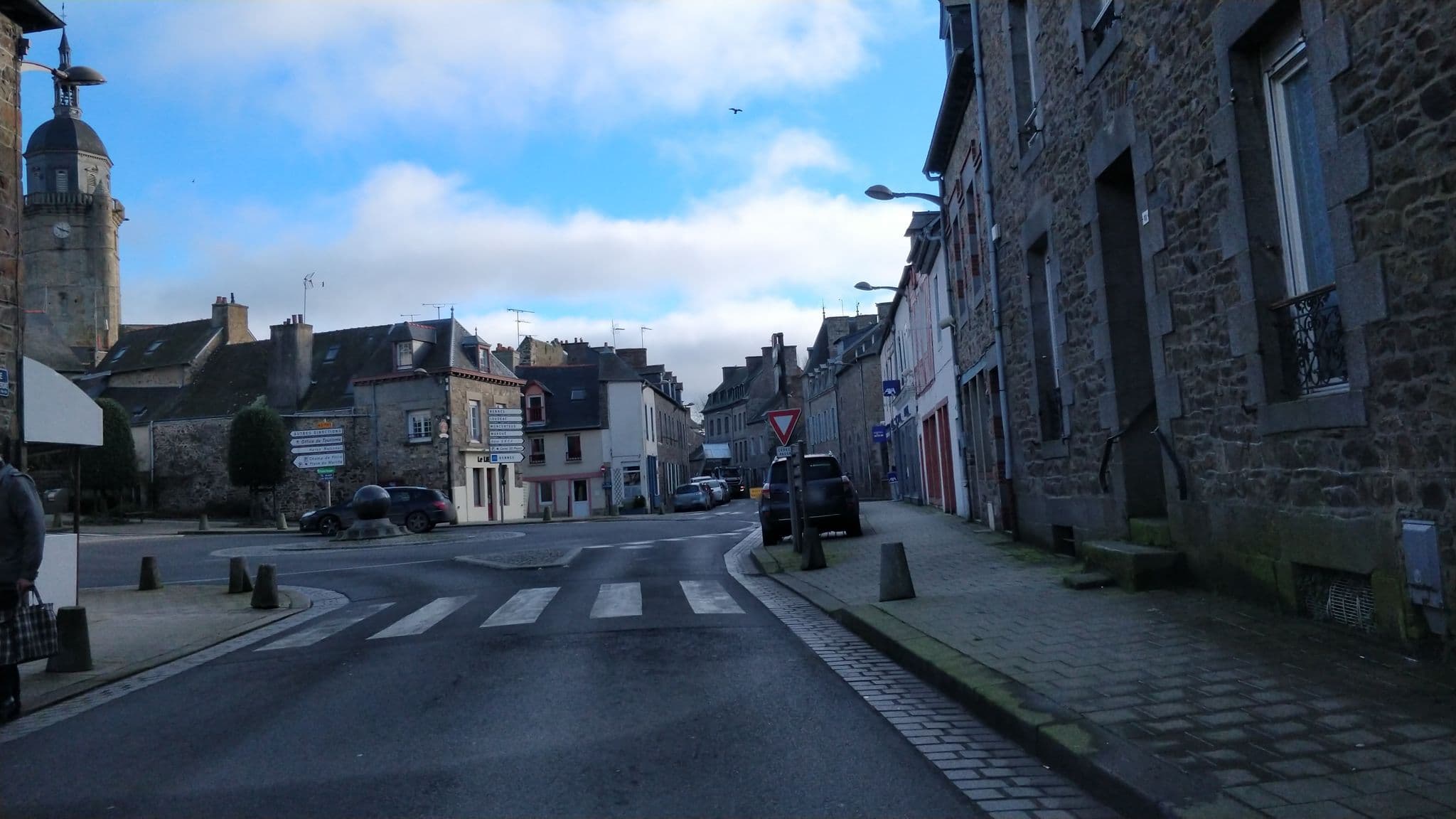 Street view near Manoir des Portes, Lamballe — © mgageo (CC BY-SA · Mapillary)