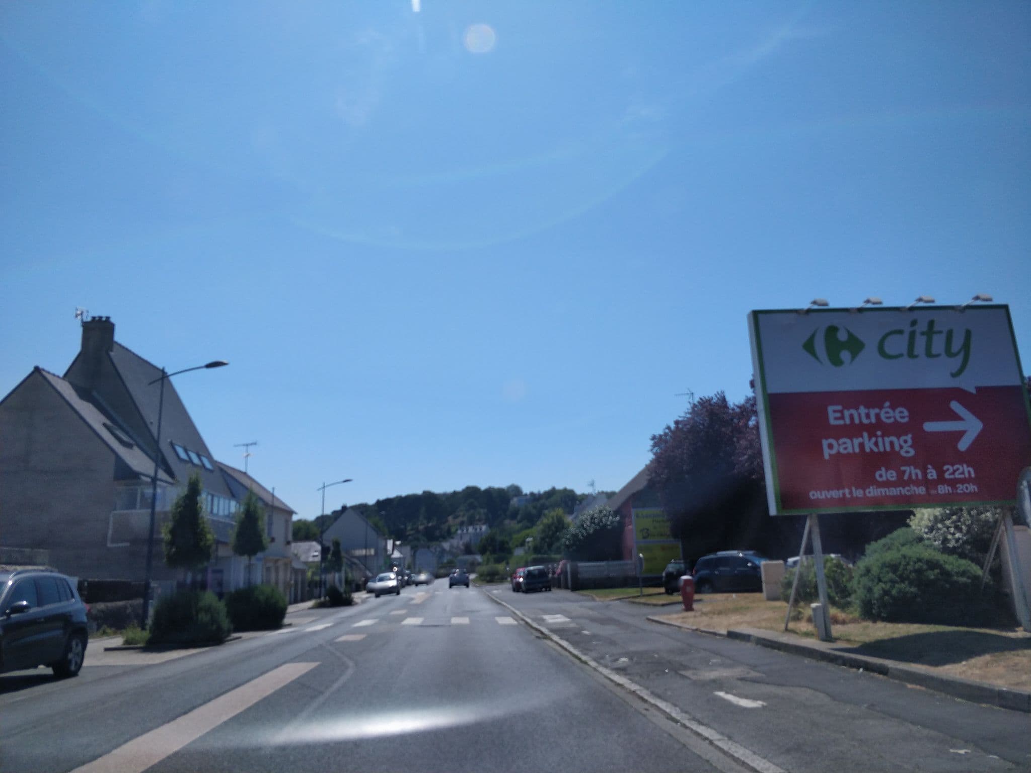 Street view near Selectour - Voyages Rouillard, Binic — © mgageo (CC BY-SA · Mapillary)