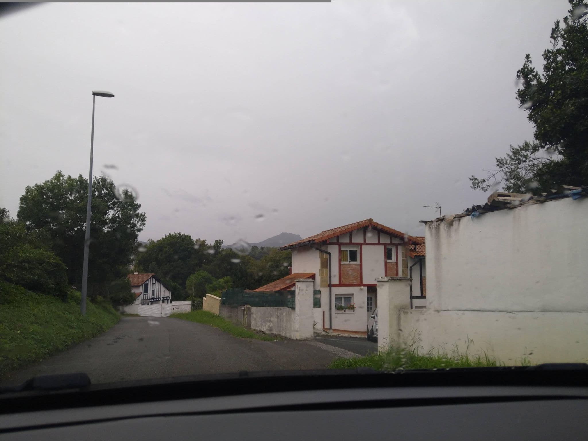 Street view near Terrasses, Hendaye — © floetcheto (CC BY-SA · Mapillary)