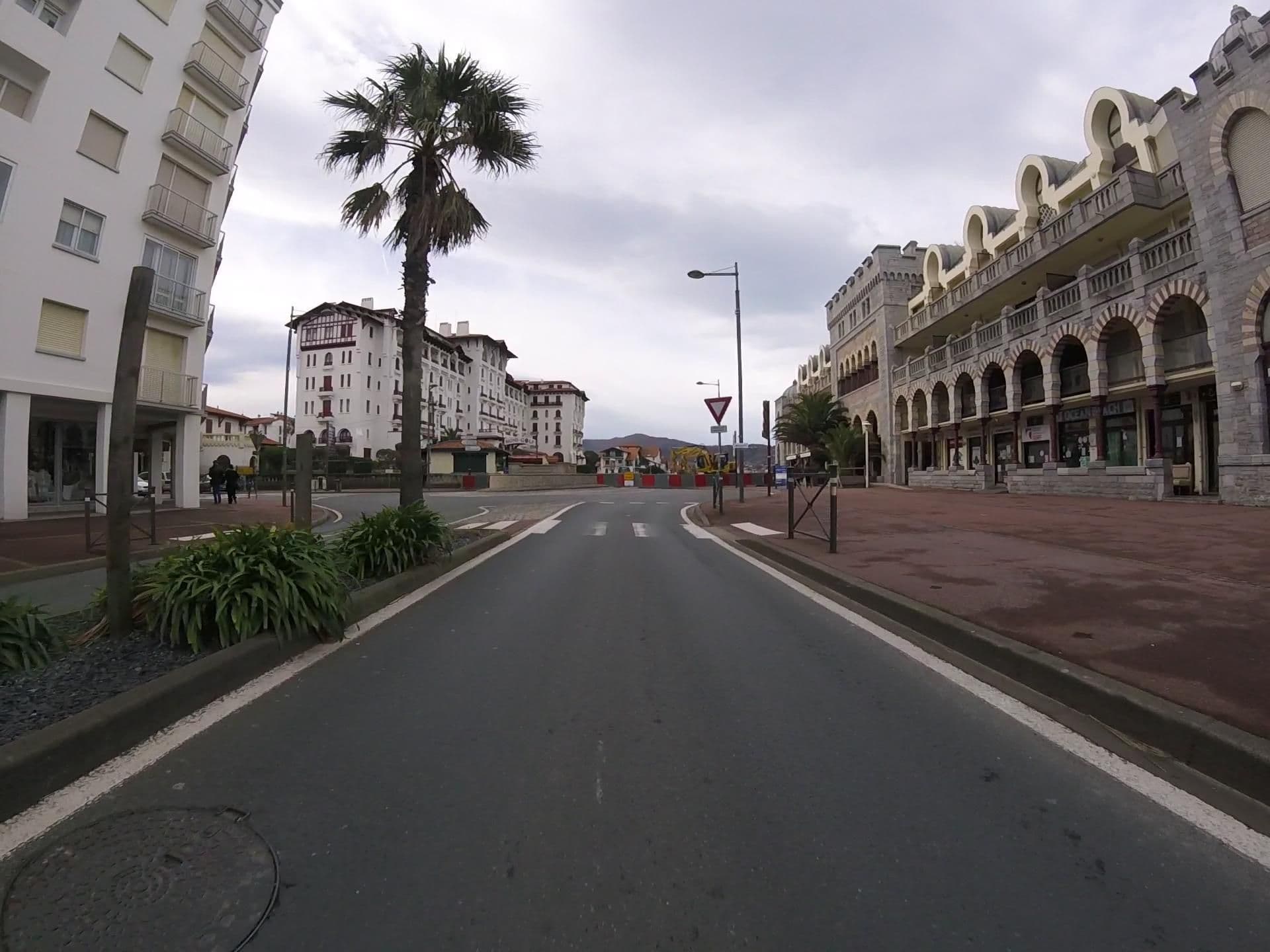 Street view near Hôtel Lafon, Hendaye — © mikelo (CC BY-SA · Mapillary)
