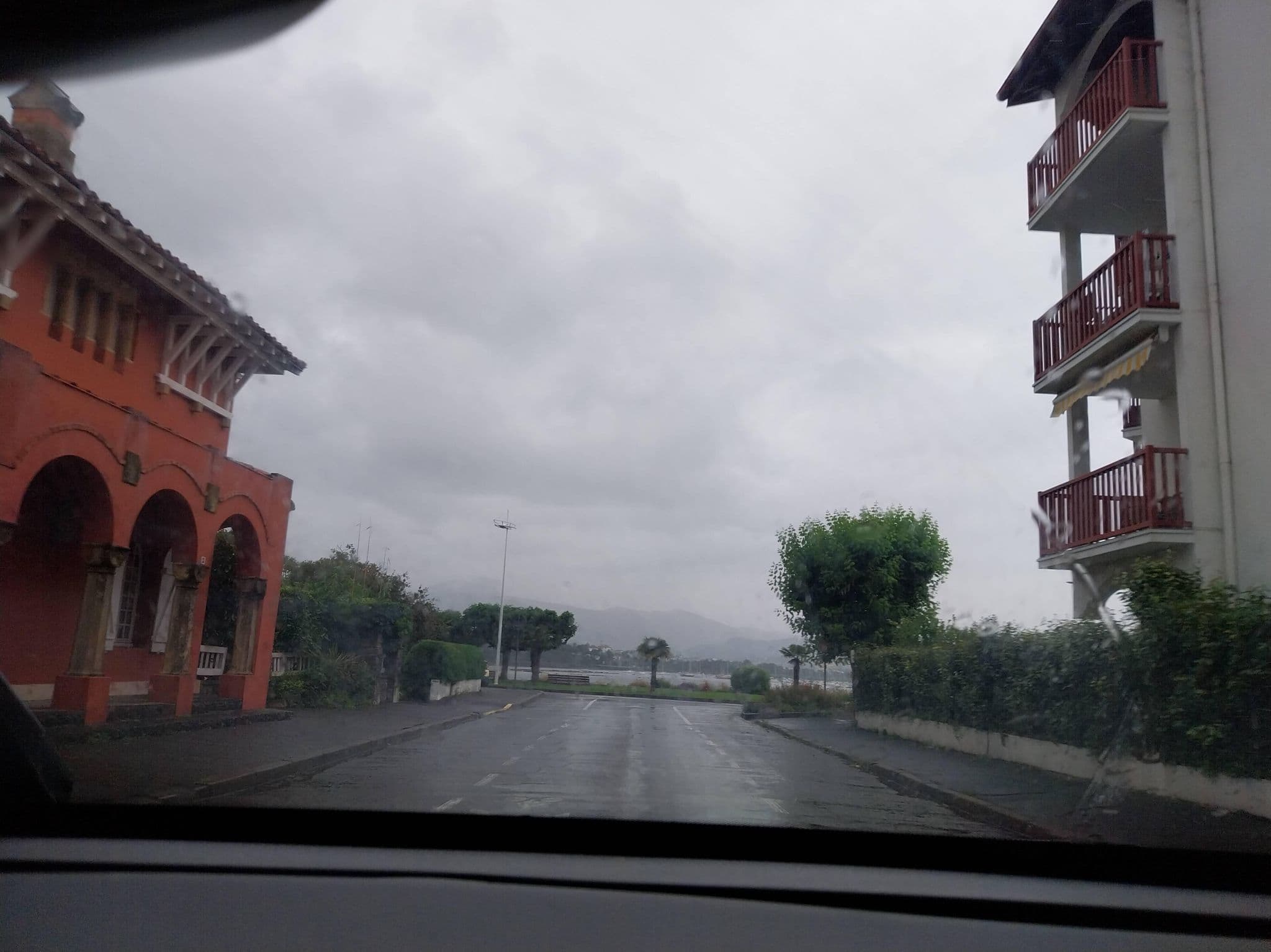 Street view near Résidence Ené Guticia, Hendaye — © floetcheto (CC BY-SA · Mapillary)