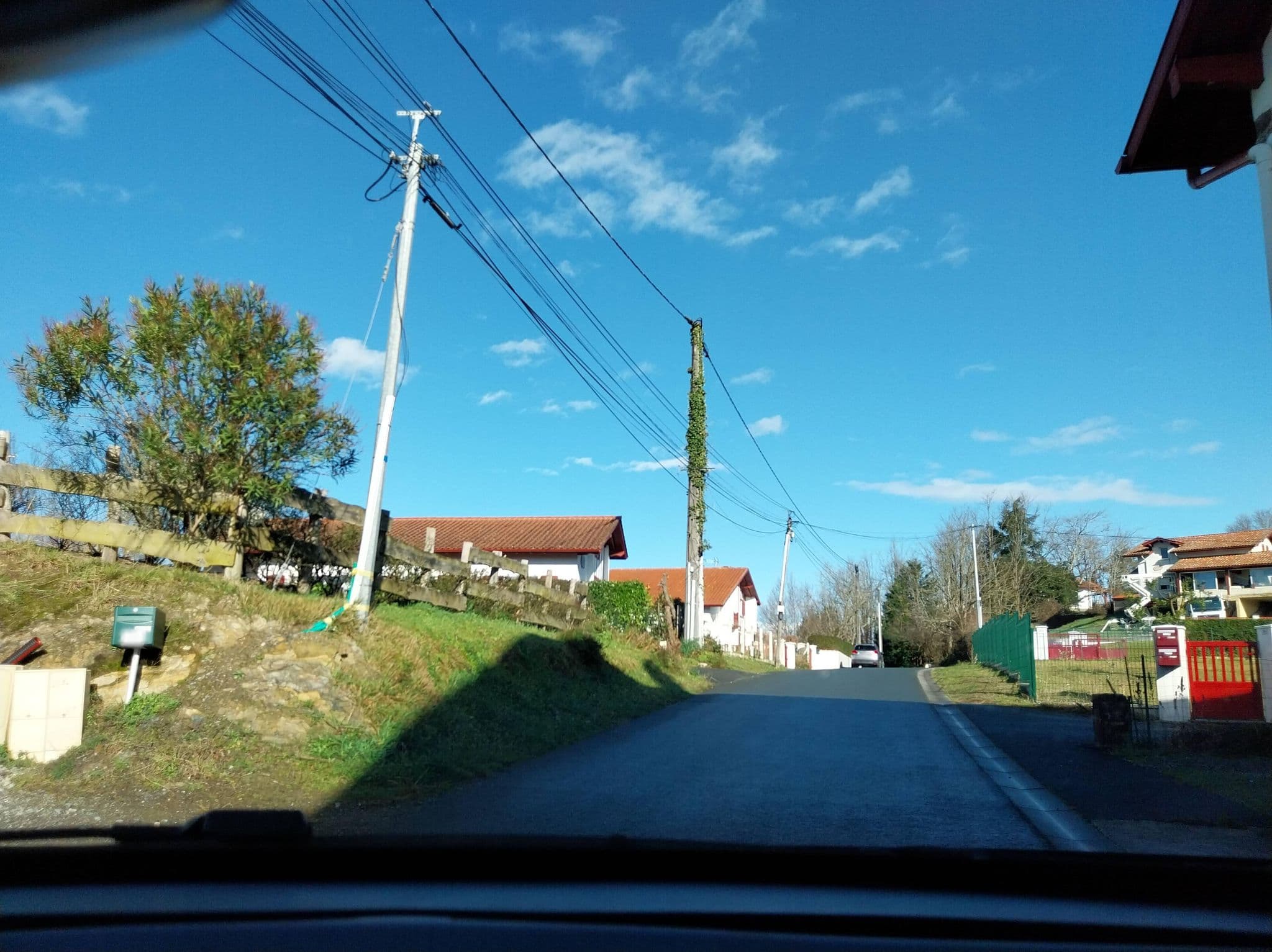 Street view near Seroratea, Hasparren — © floetcheto (CC BY-SA · Mapillary)