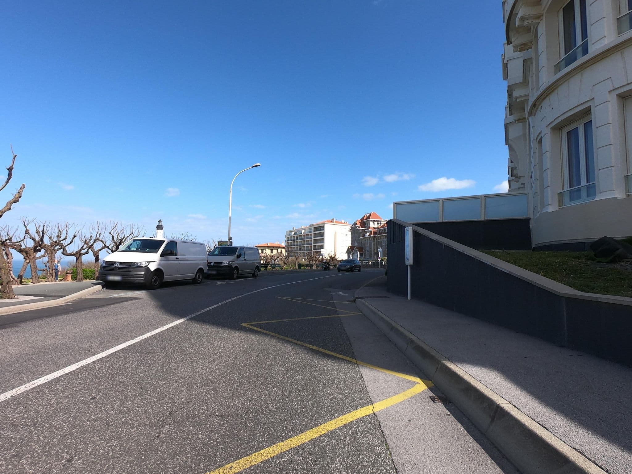 Street view near Hotel Mercure Thalassa, Biarritz — © txominh (CC BY-SA · Mapillary)