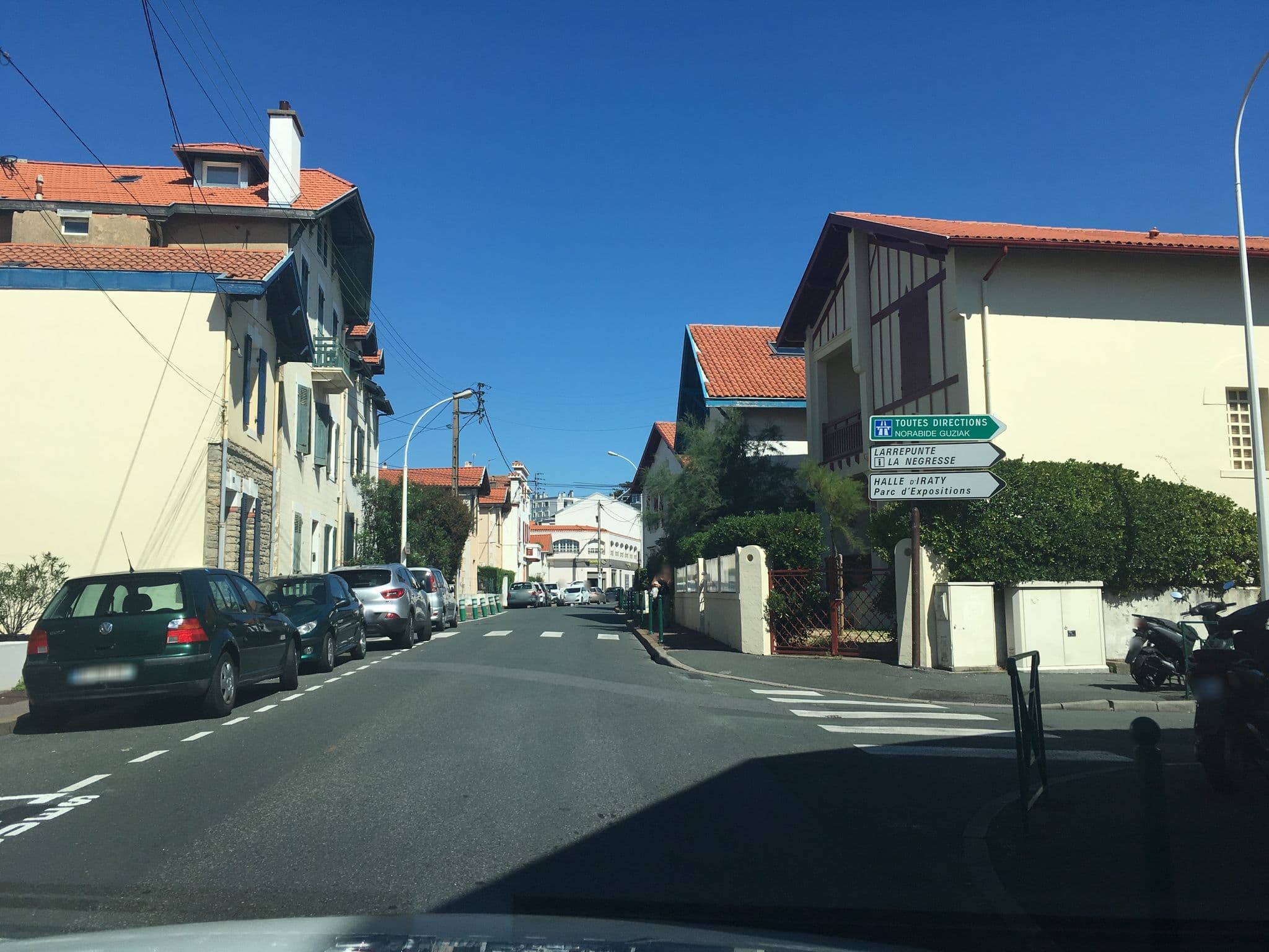 Street view near Coast Utopy Hostel, Biarritz — © mappy_sa (CC BY-SA · Mapillary)