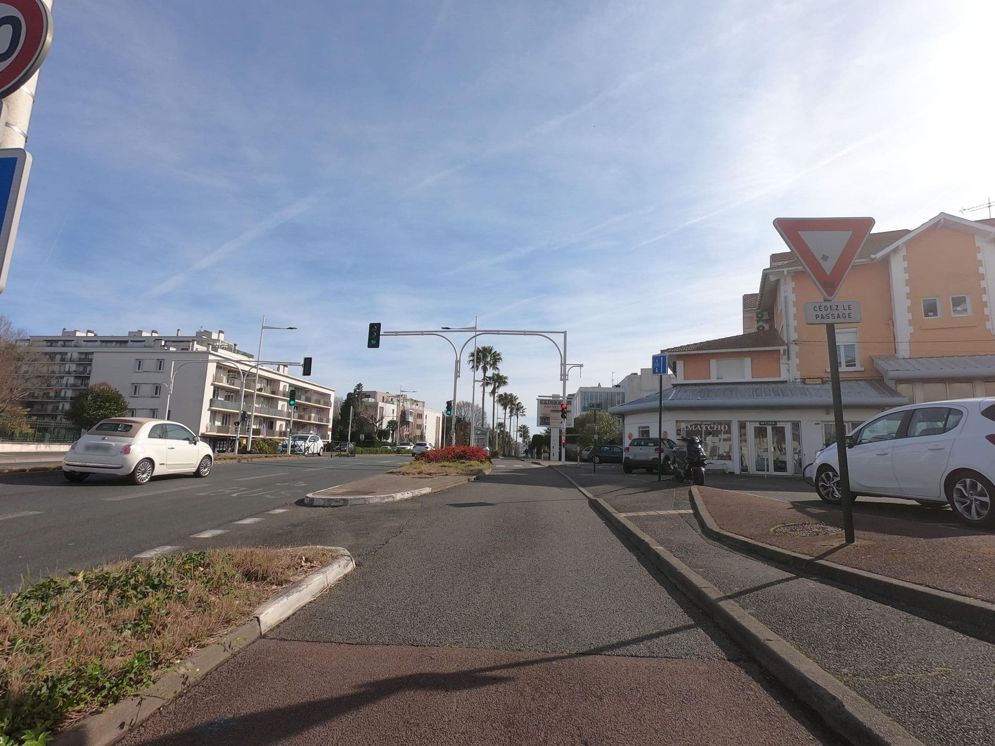 Street view near Hôtel Amatcho, Bayonne — © txominh (CC BY-SA · Mapillary)