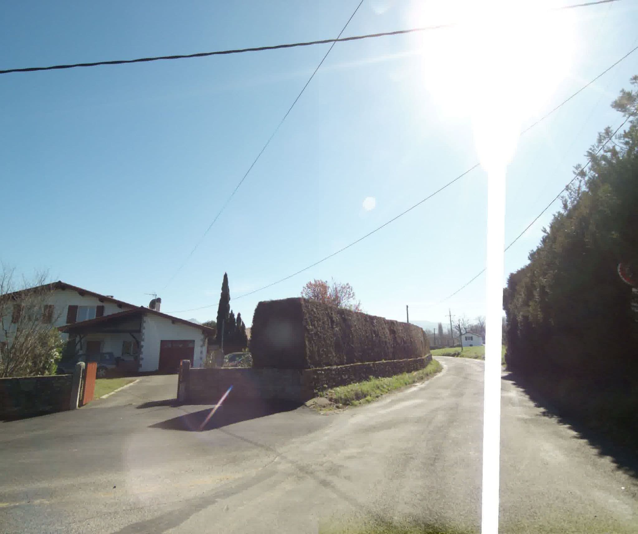 Street view near Unxin Alde, Urrugne — © sogefi (CC BY-SA · Mapillary)