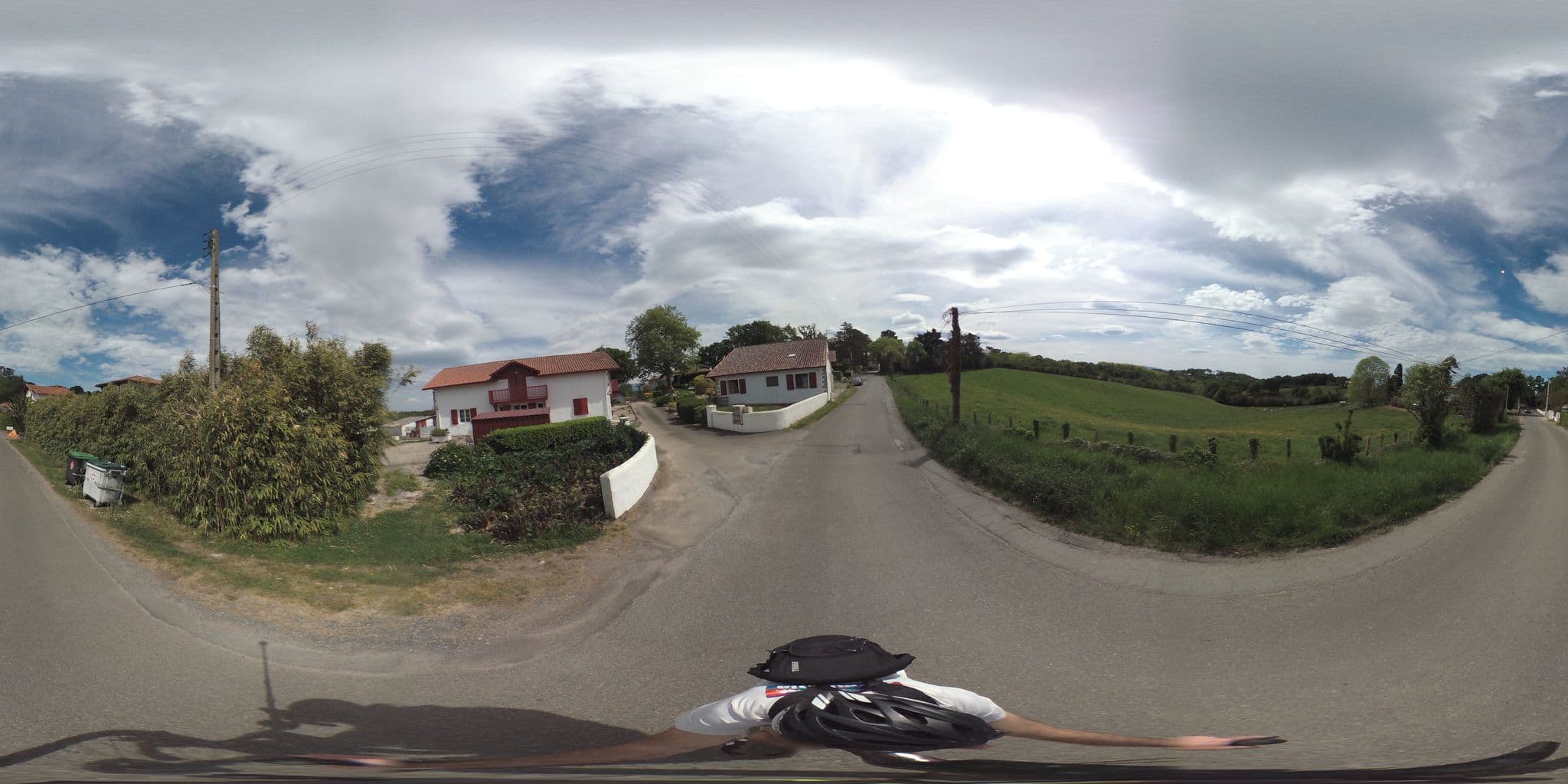 Street view near Villa d'Arguibel, Guéthary — © geovelo (CC BY-SA · Mapillary)