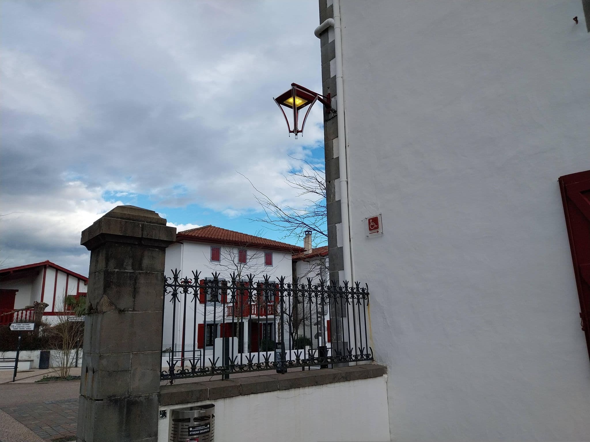 Street view near Hôtel Agian, Itxassou — © floetcheto (CC BY-SA · Mapillary)